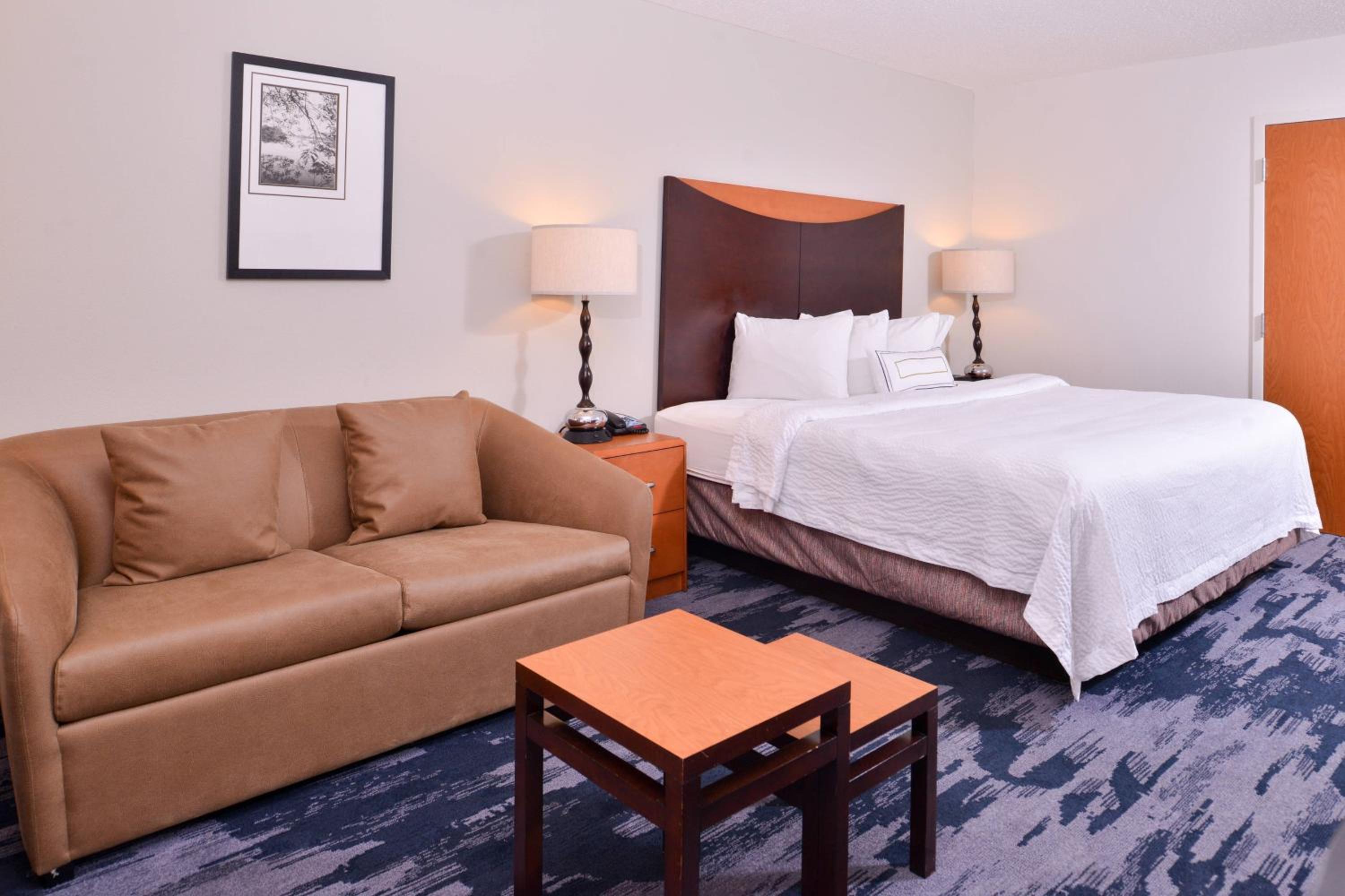 King Room with Sofa Bed - Hearing Accessible - Photo 1
