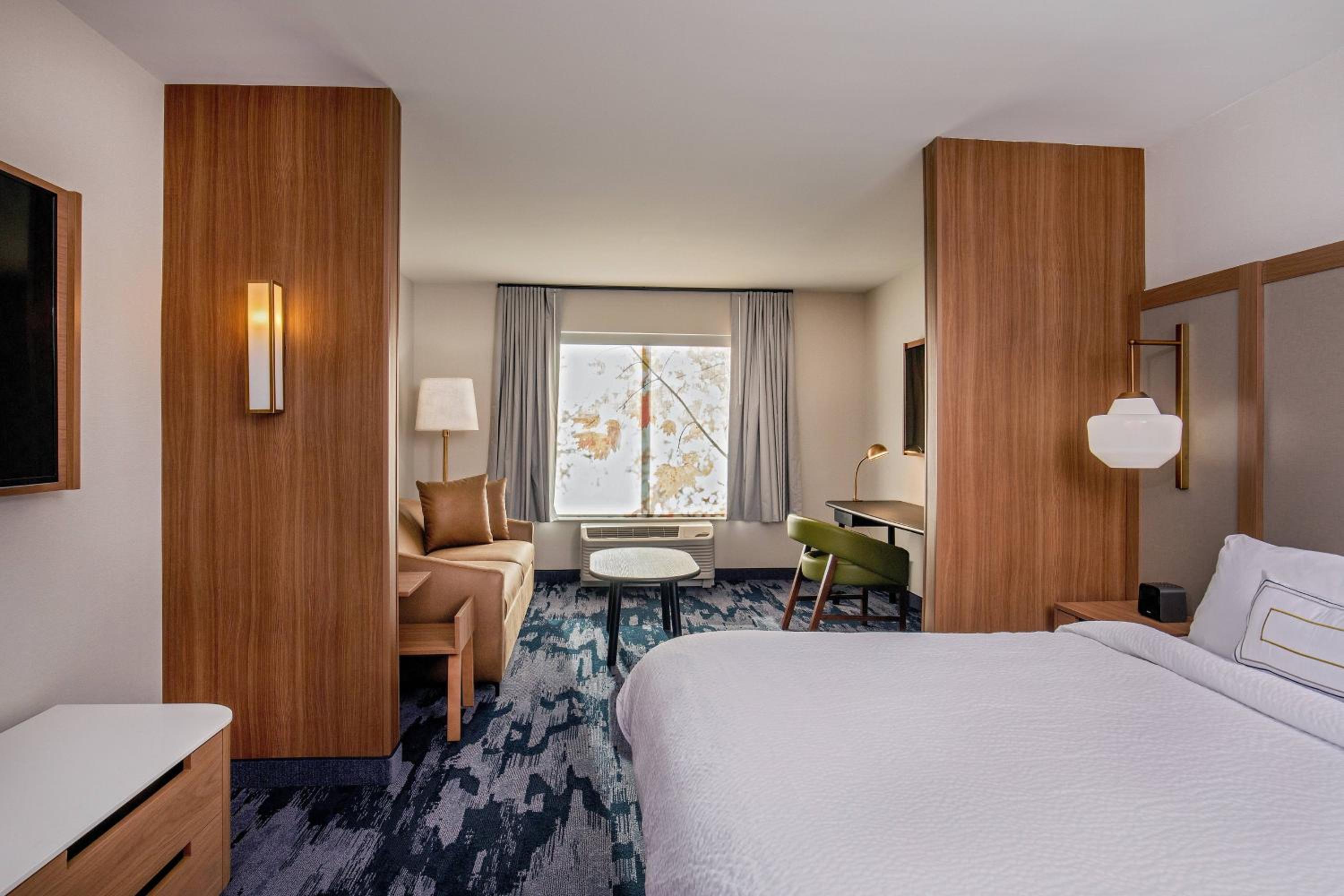 King Suite with Roll-In Shower and Sofa Bed - Mobility Access