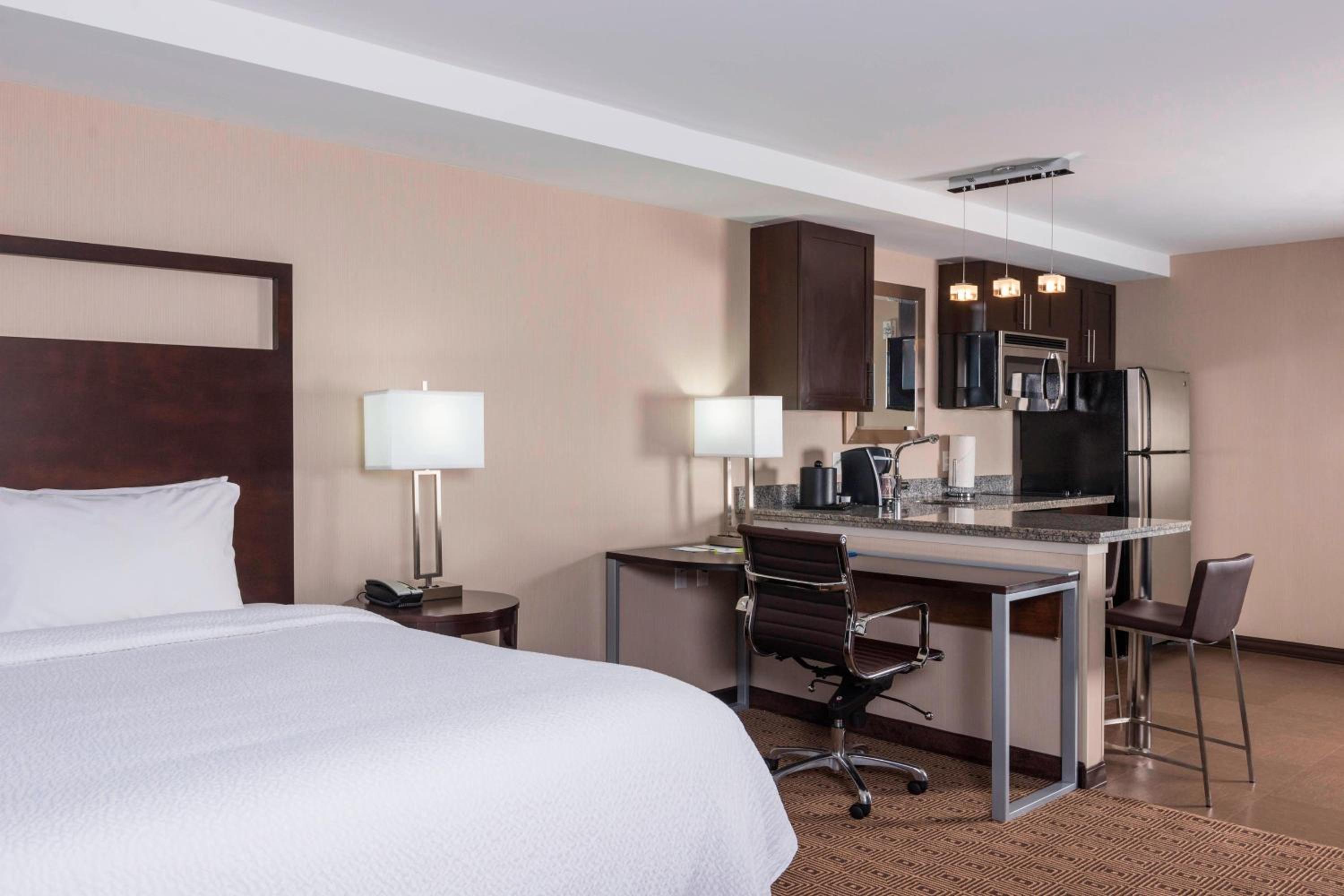 Studio with King Bed, Kitchenette and Sofa Bed