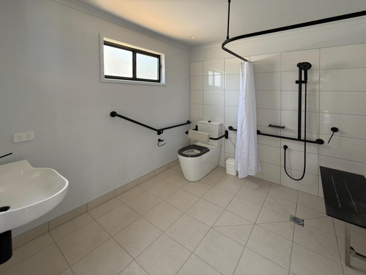 Classic Cabin Wheelchair Accessible photo 3