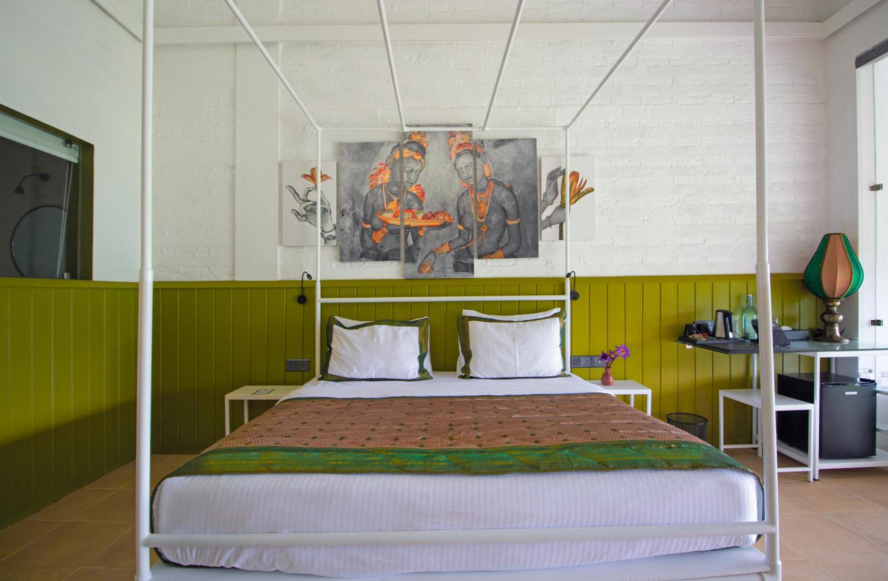 Suite with a refreshing mango mocktail, evening tea in the treehouse and a garden visit photo 3