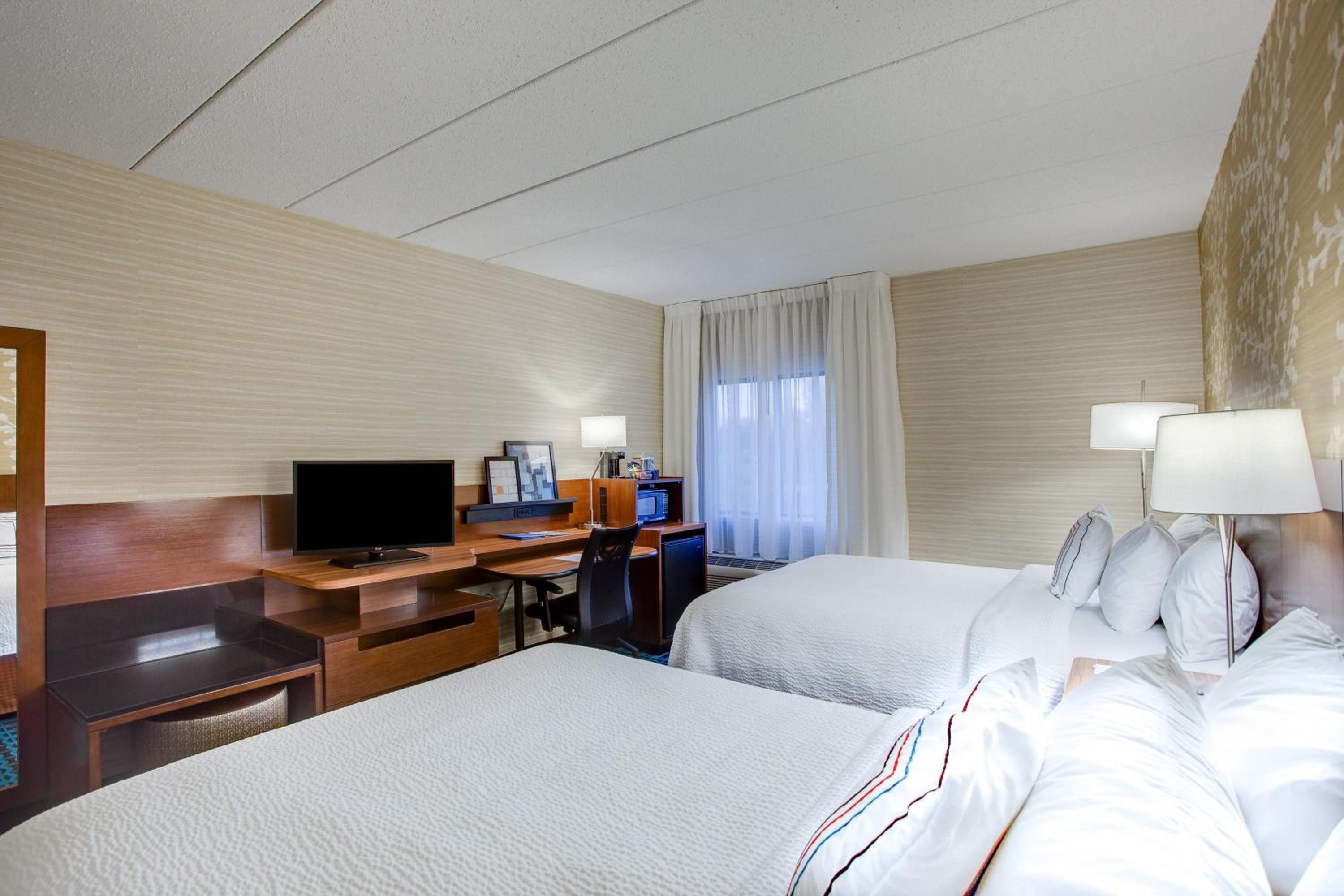 Queen Room with Two Queen Beds - Hearing Accessible - Photo 2