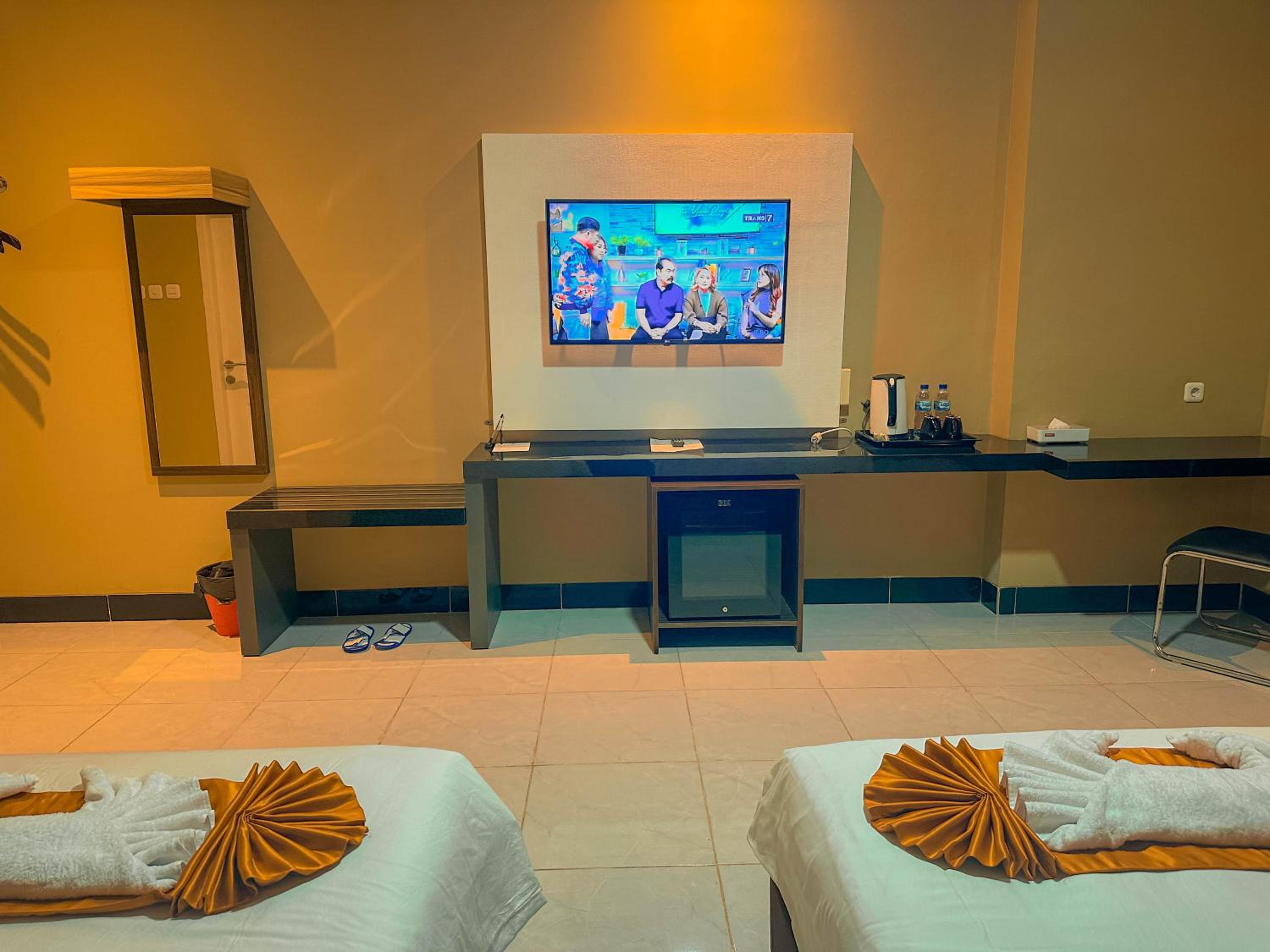 Deluxe Twin Room photo 3