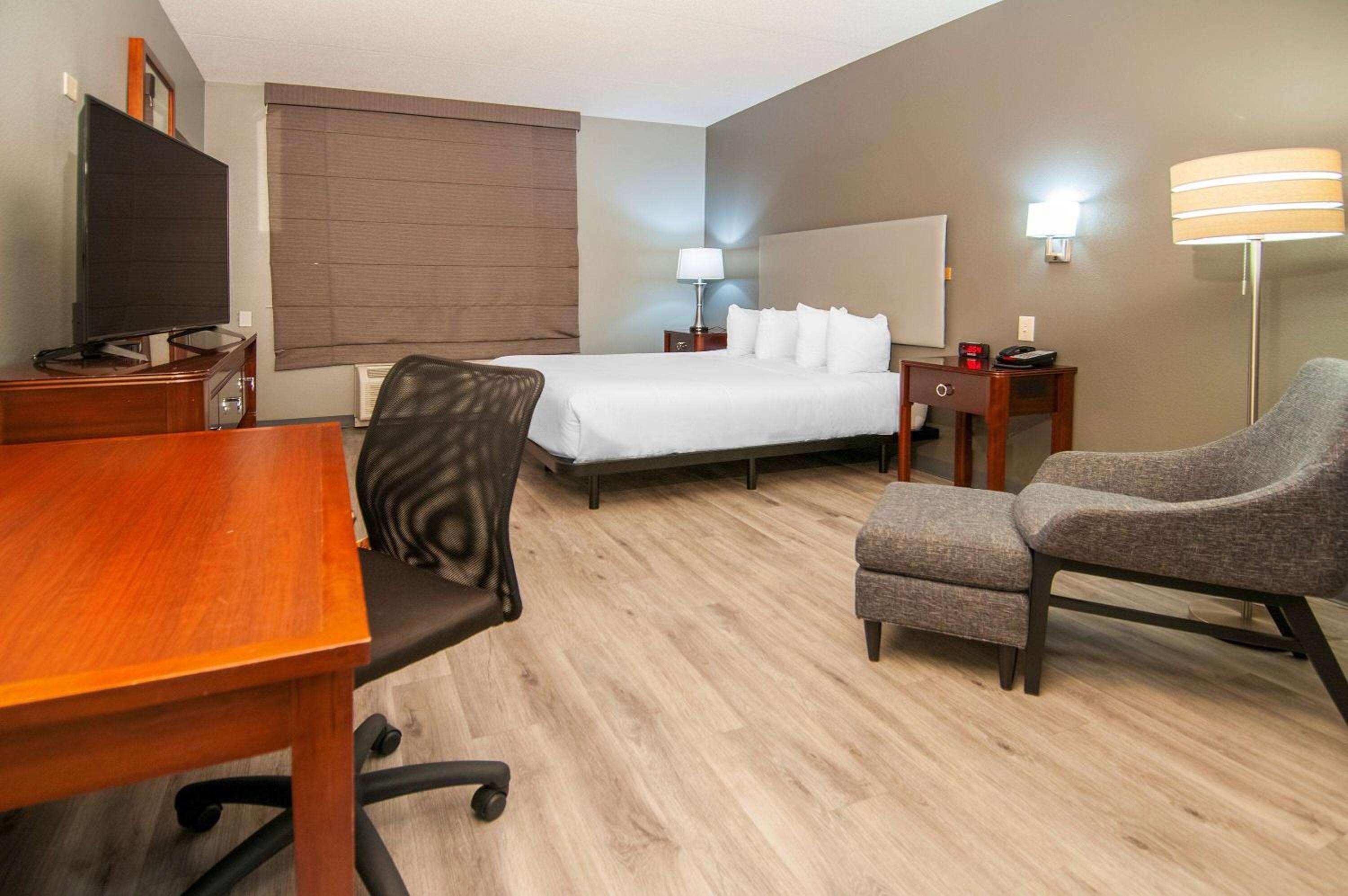King Room - Disability Access - Non-Smoking