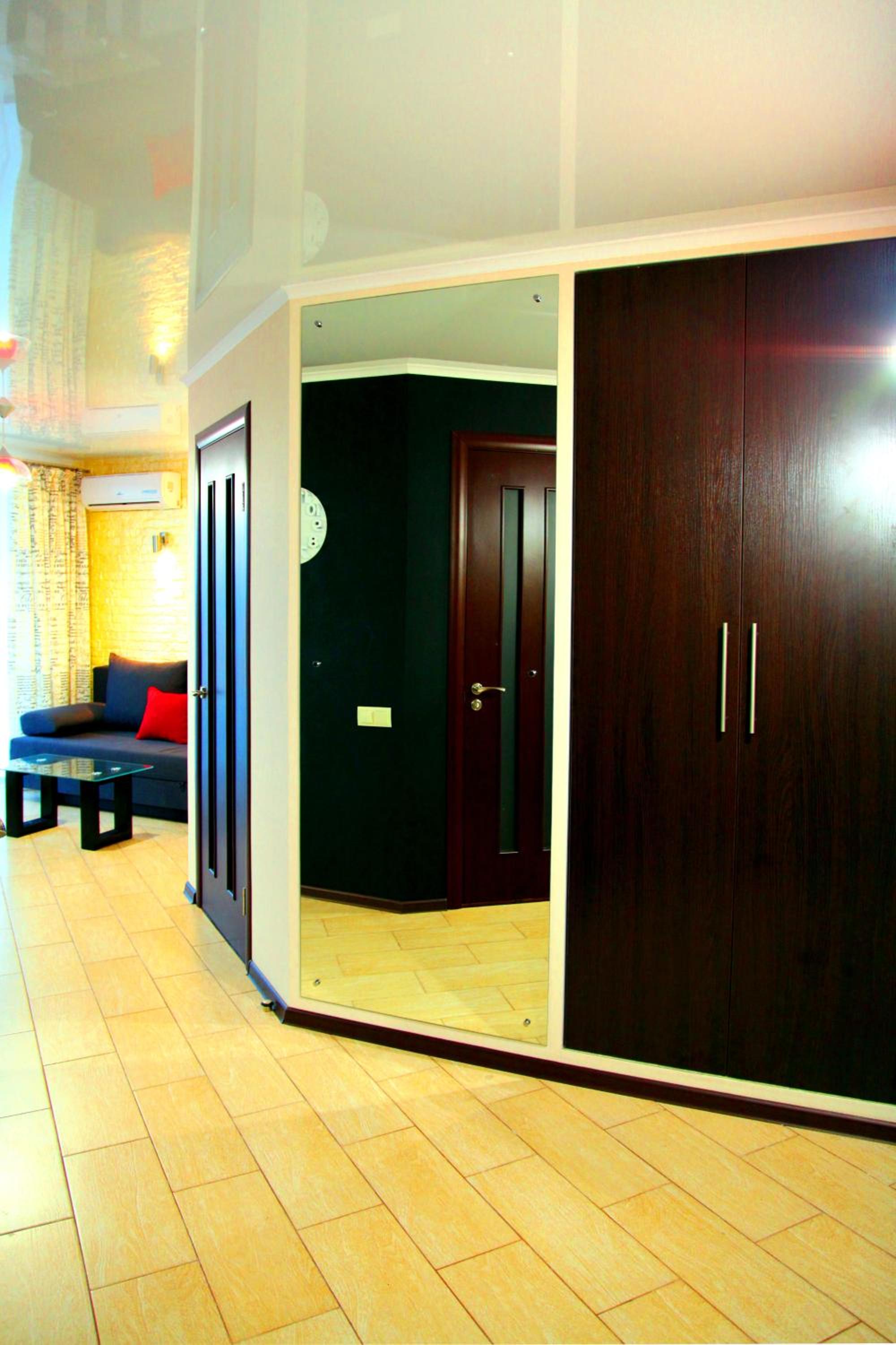 One-Bedroom Apartment photo 2