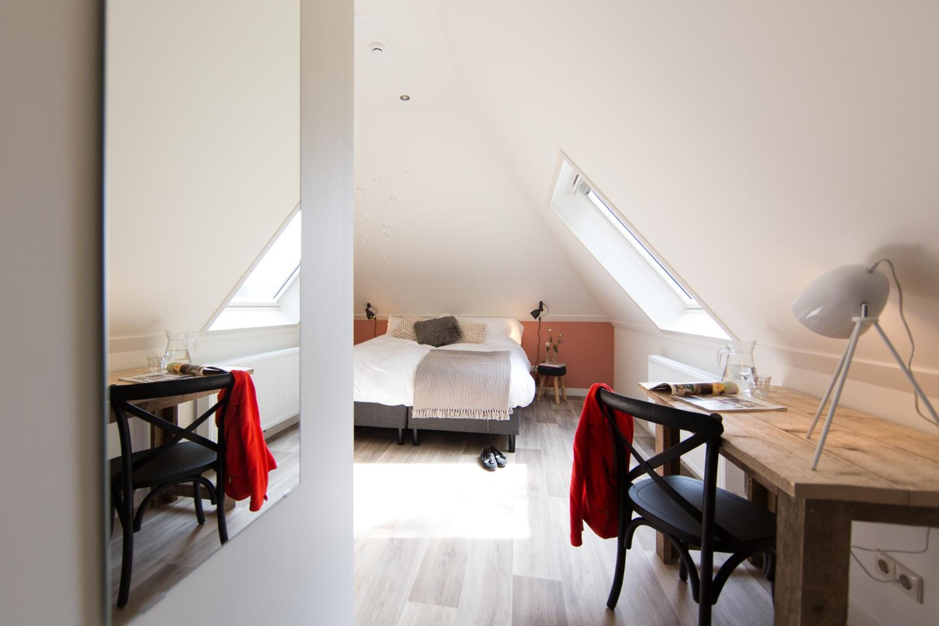 Twin Room with Shower