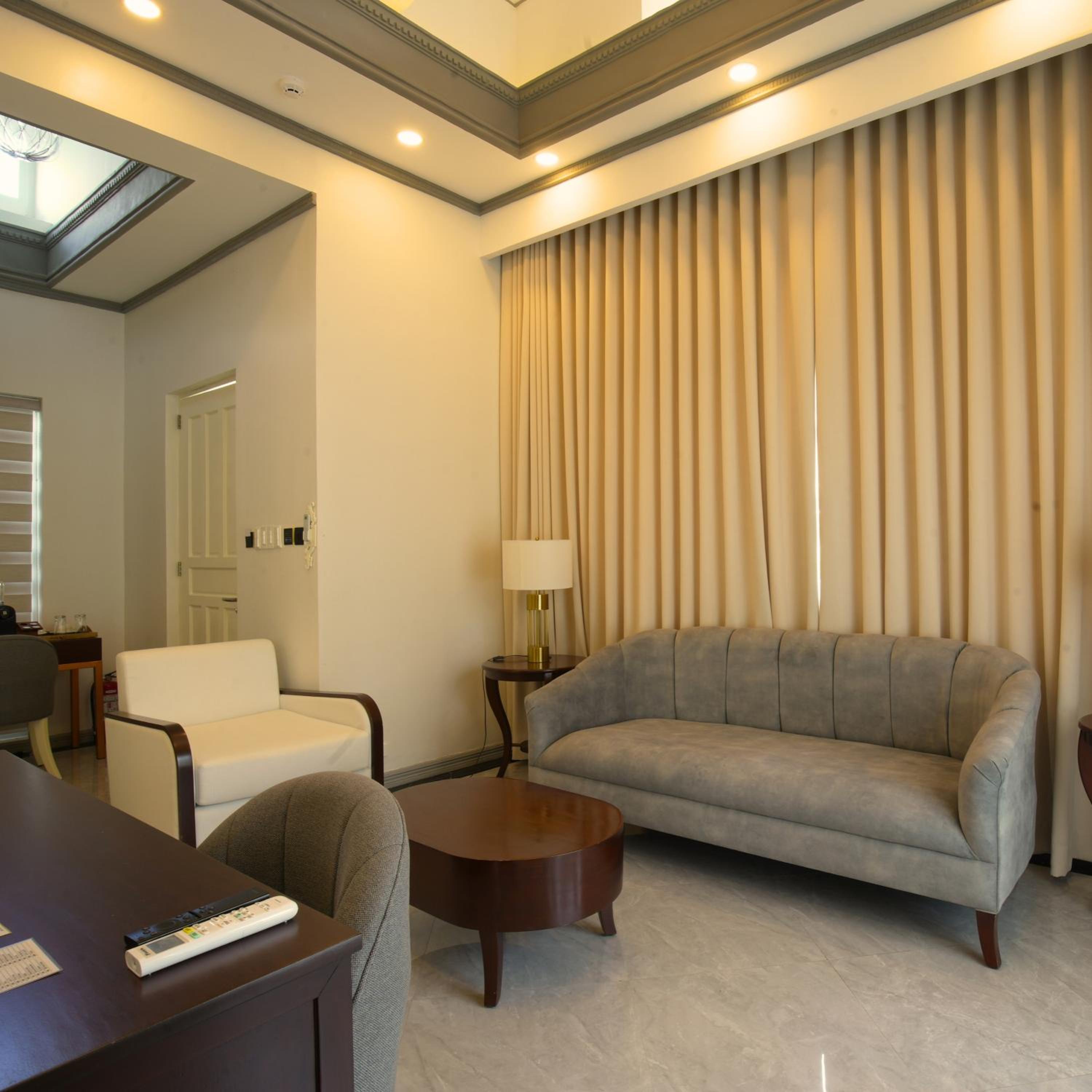 Trianon King Boutique Villa - Photo 2