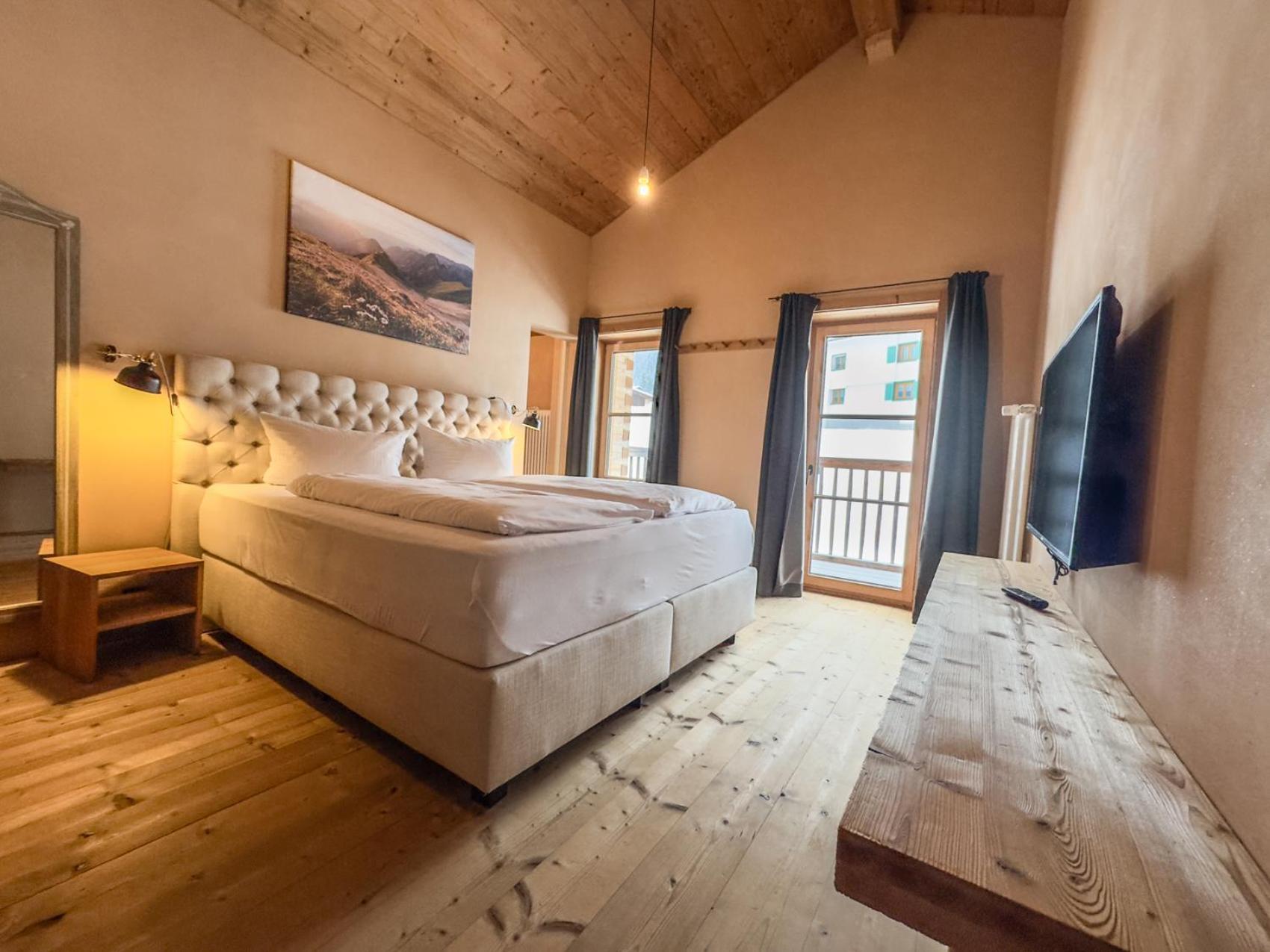 Deluxe Junior Suite