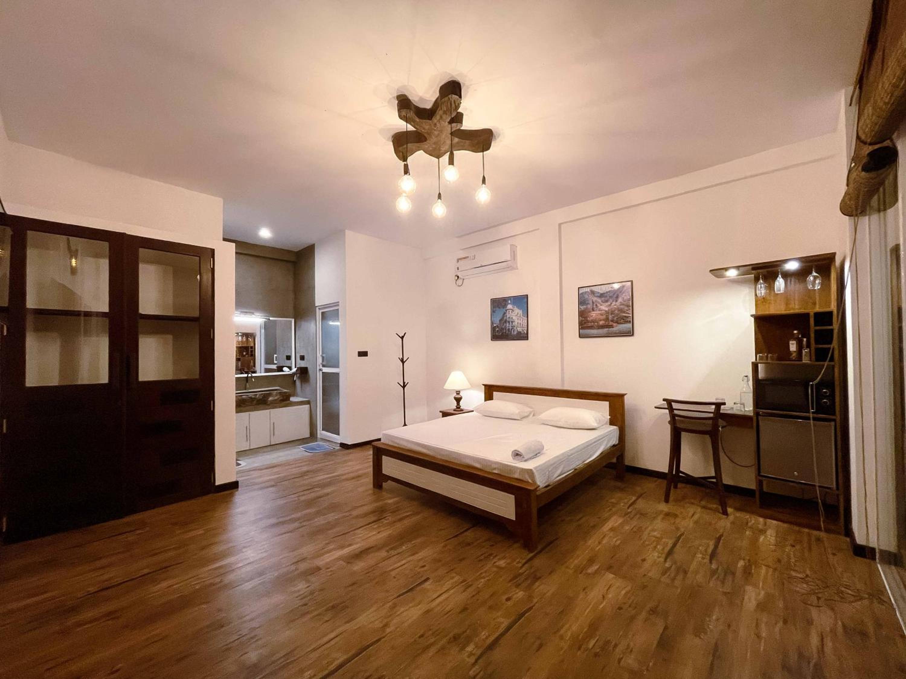 Deluxe Double Room with Balcony