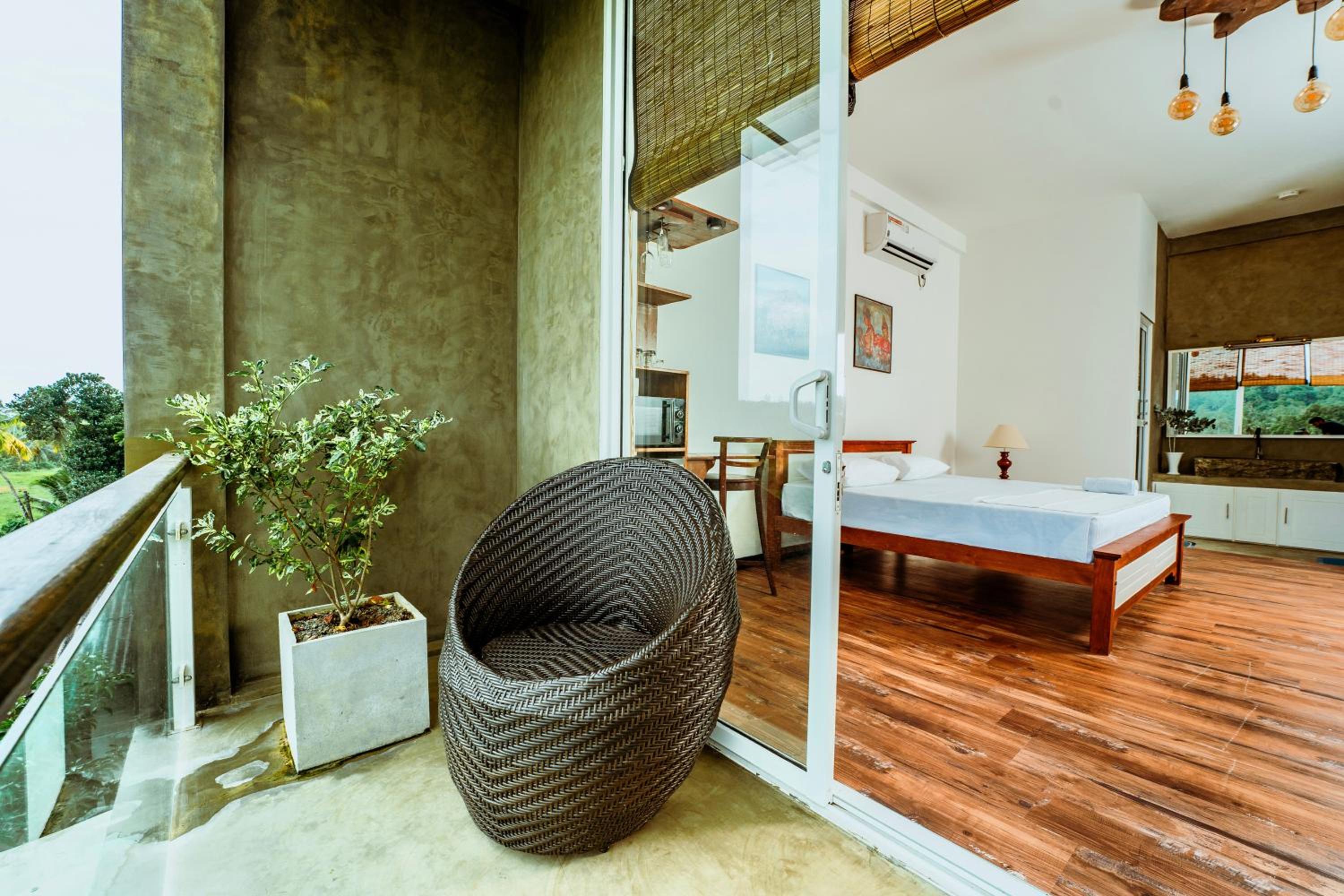 Double Room with Pool View