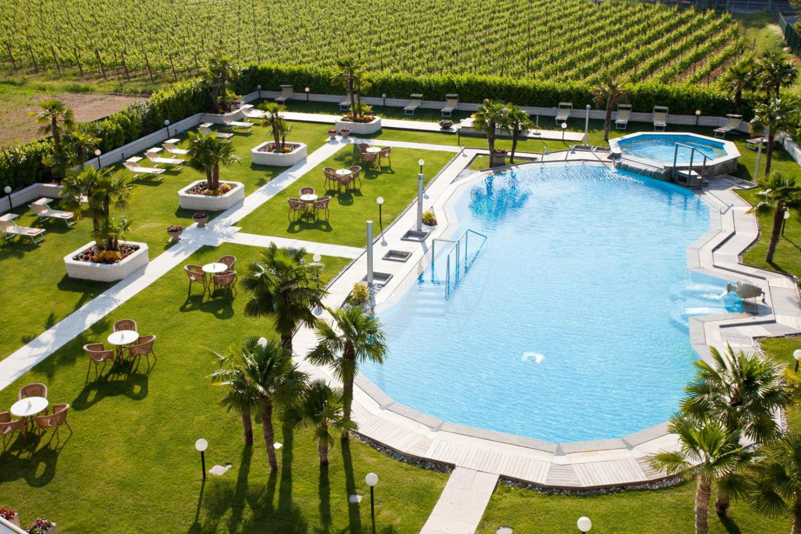 Deluxe Triple Room with Pool View