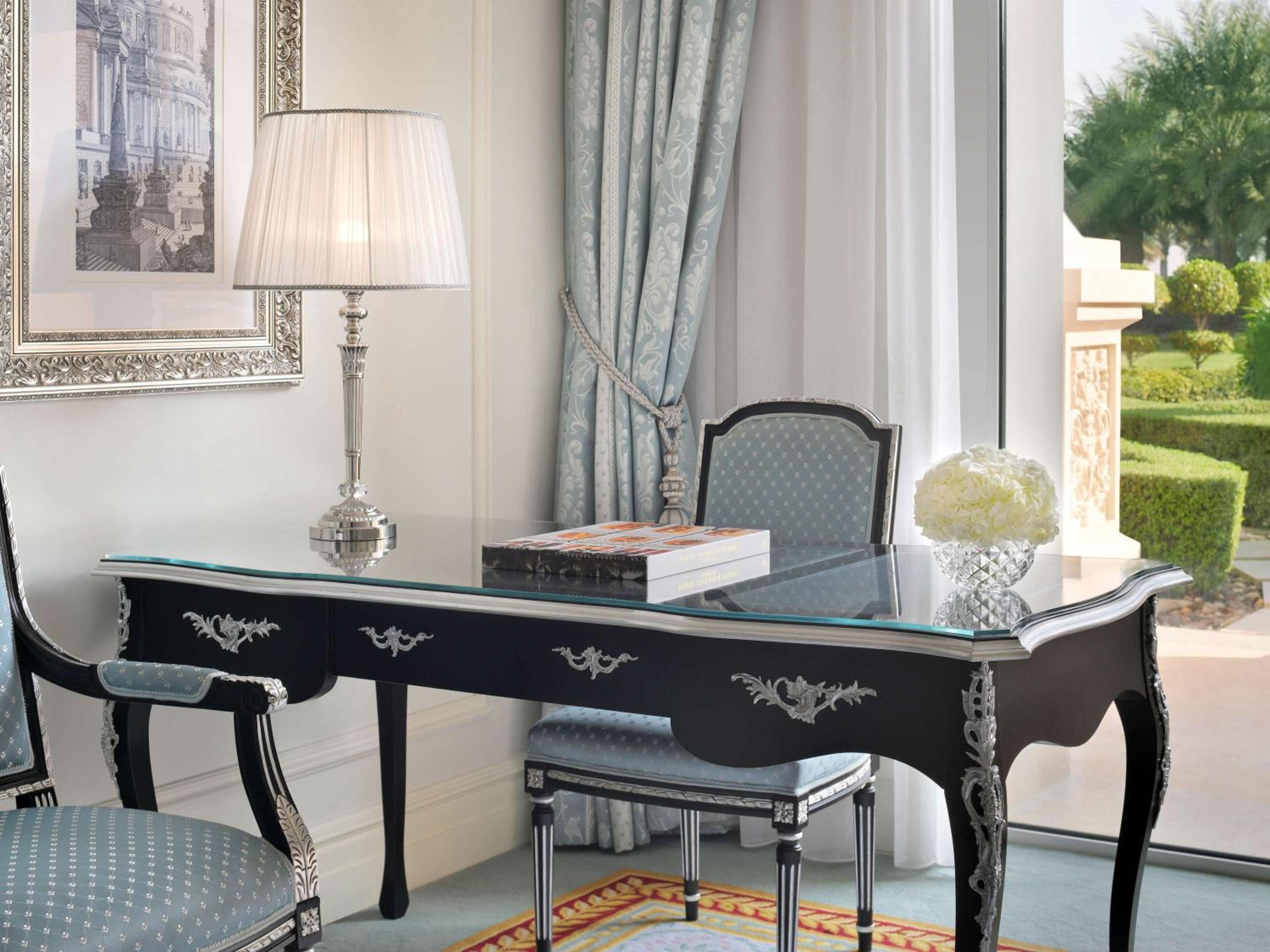 Premier Garden Walk Room