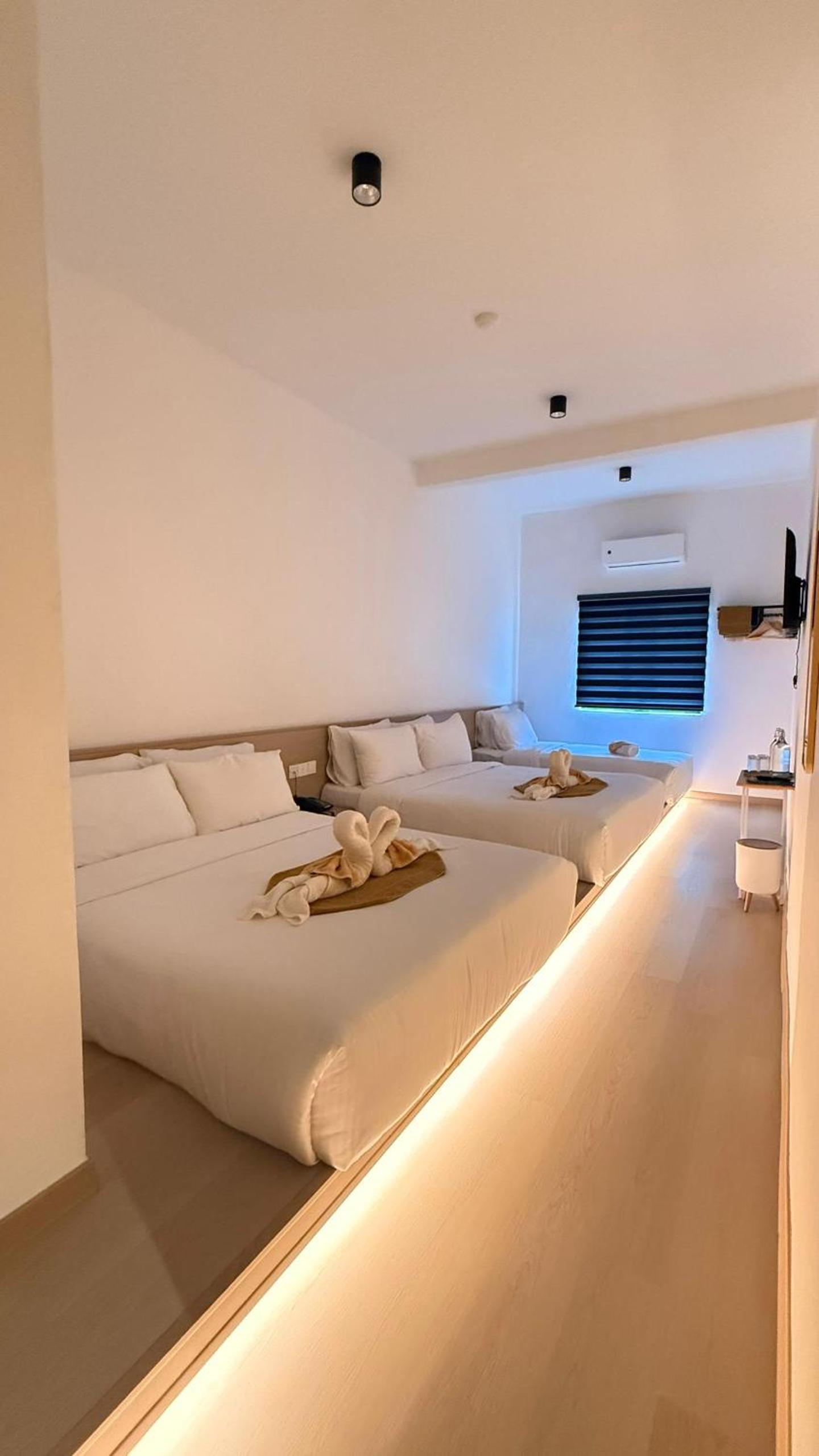 Deluxe Family Room - Photo 4