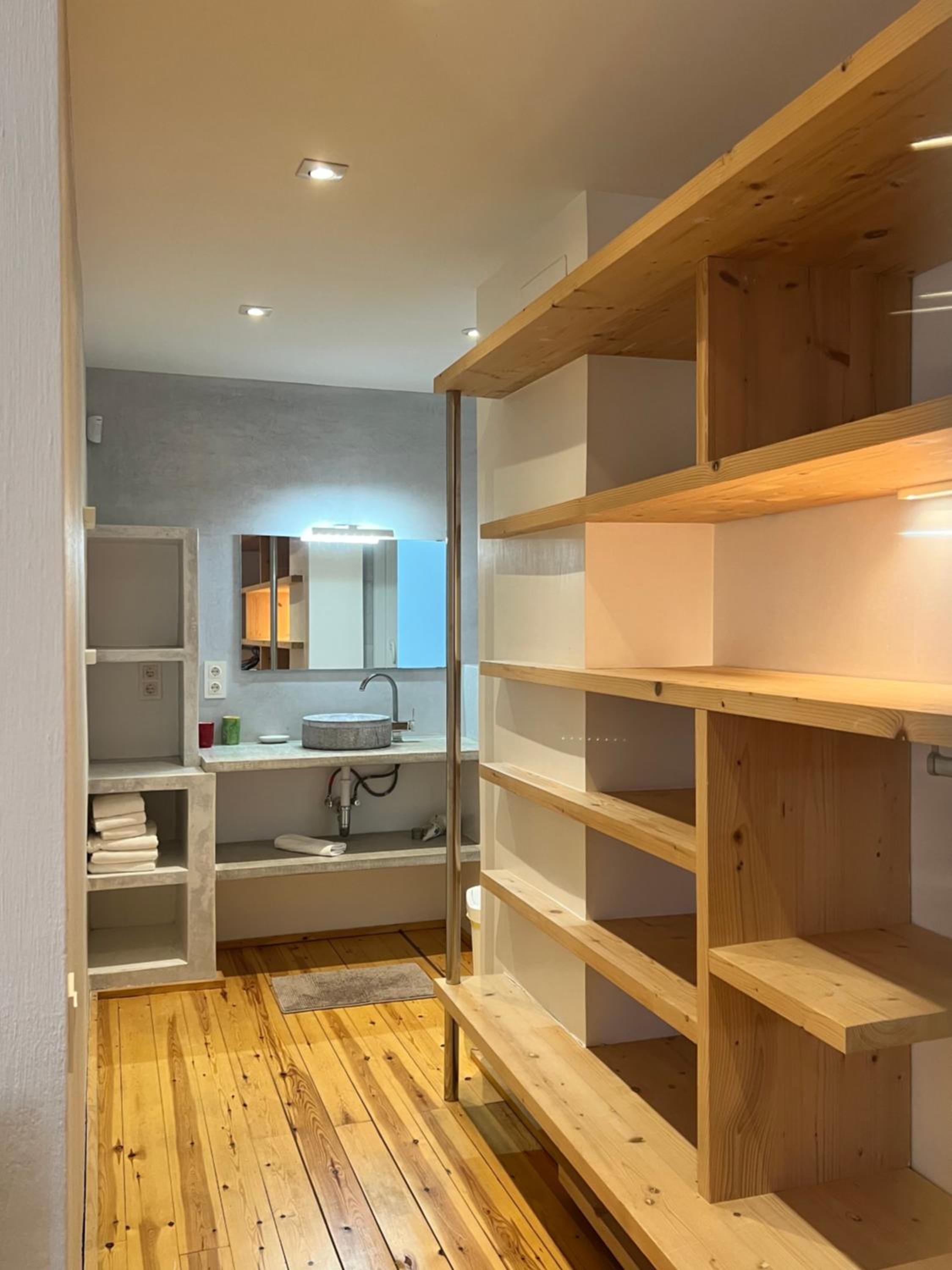 One-Bedroom Loft Apartment with Balcony