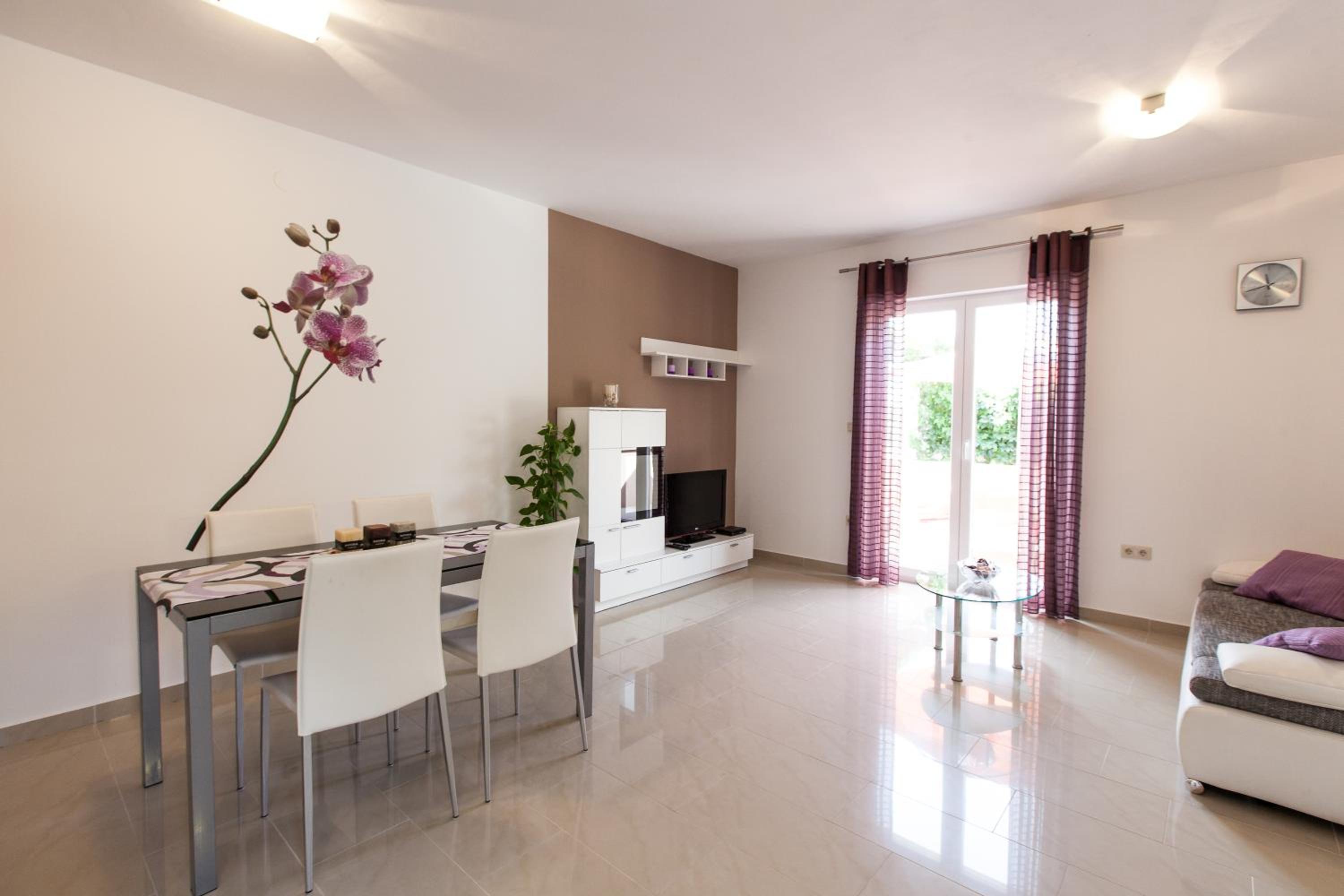 Two-Bedroom Apartment - Photo 29