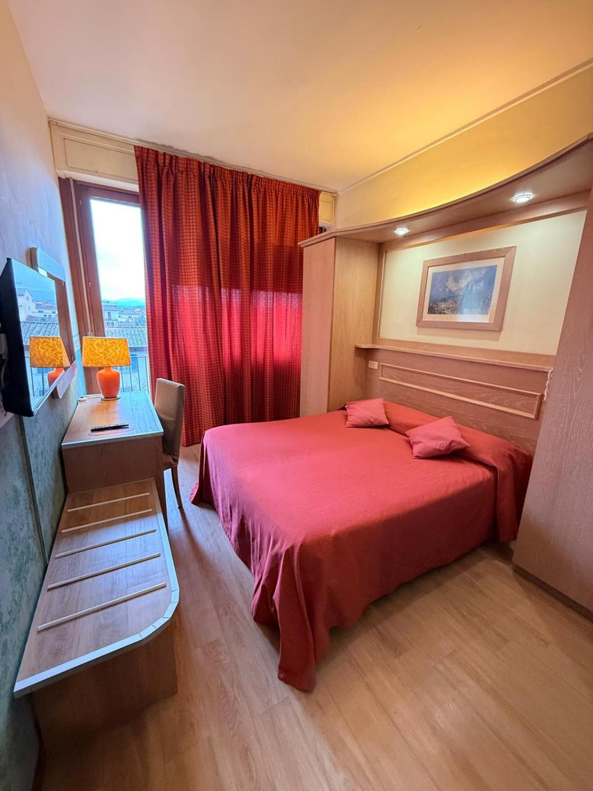 Double Room with Balcony photo 2