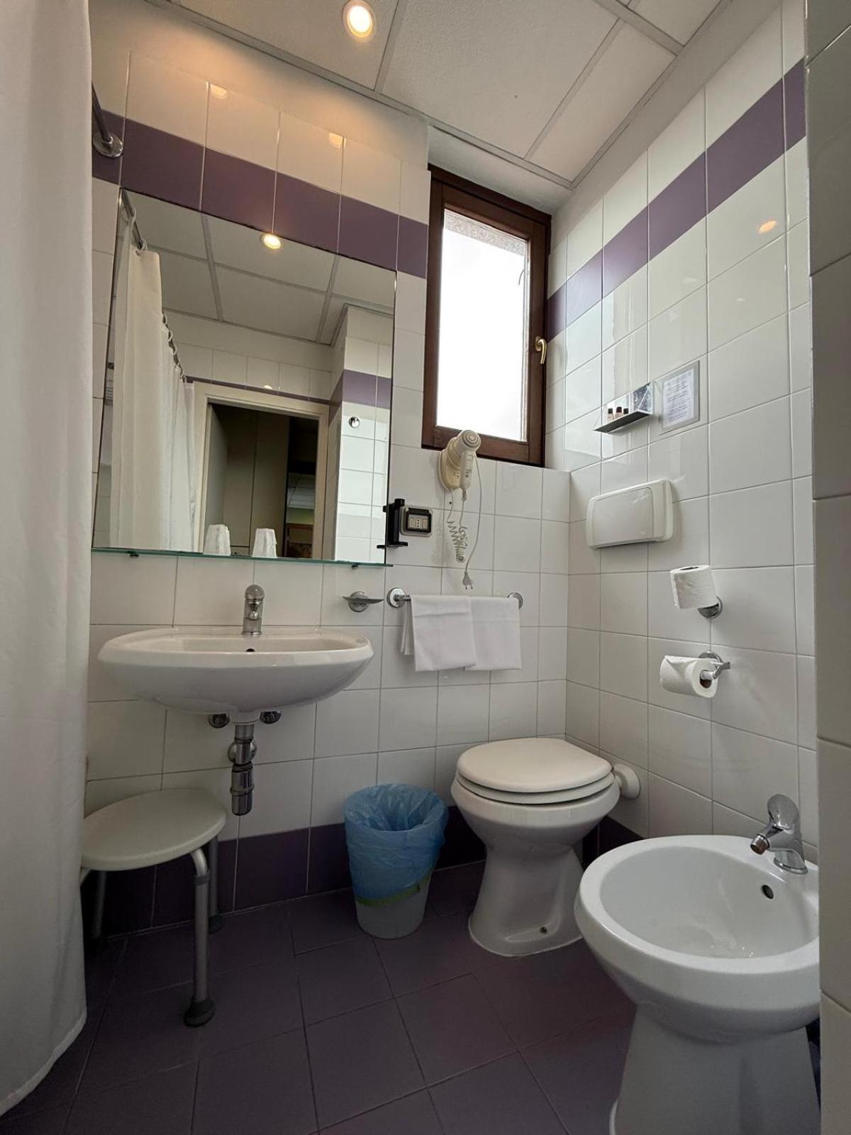 Double Room with Balcony photo 3