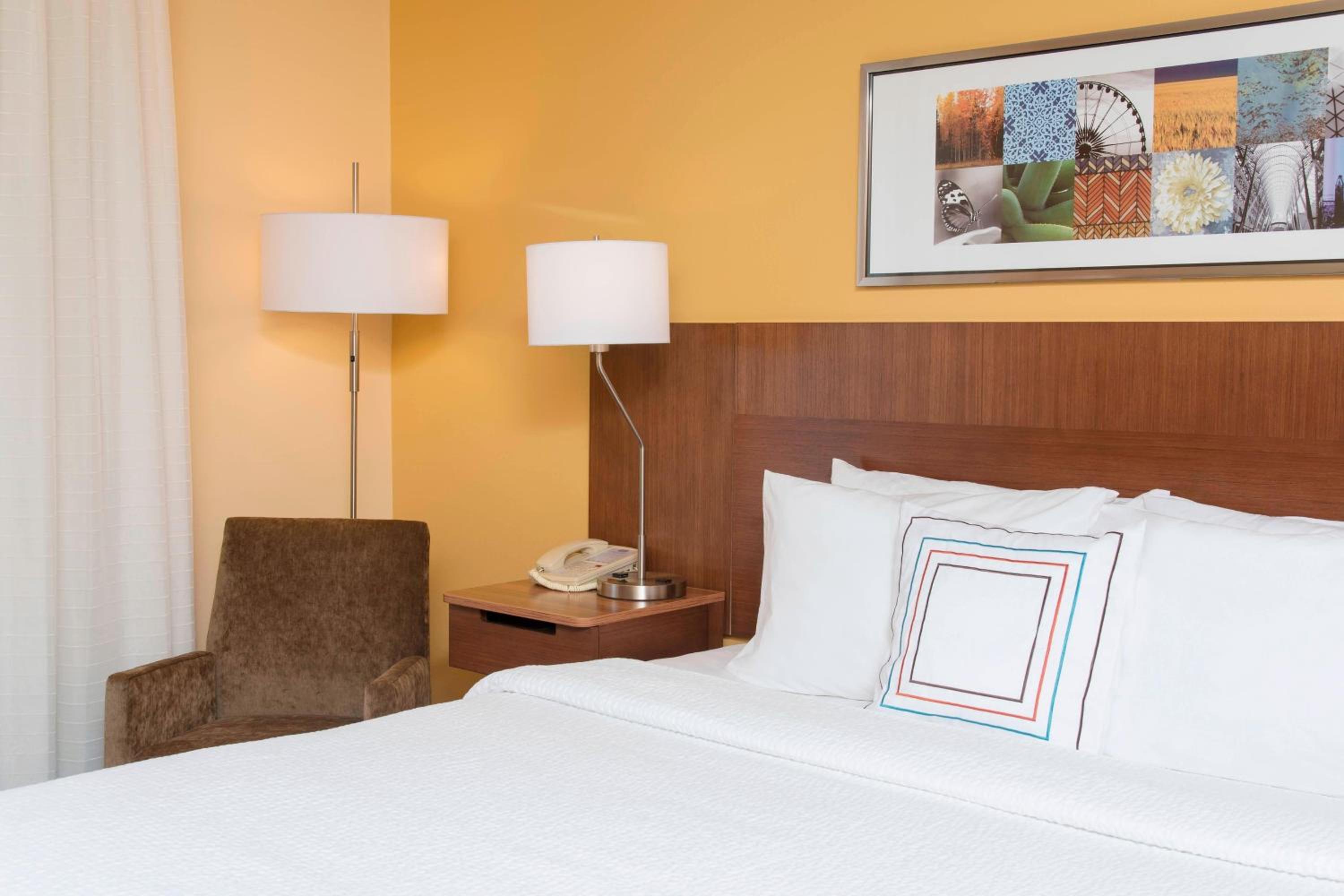 King Room - Hearing Accessible - Photo 2