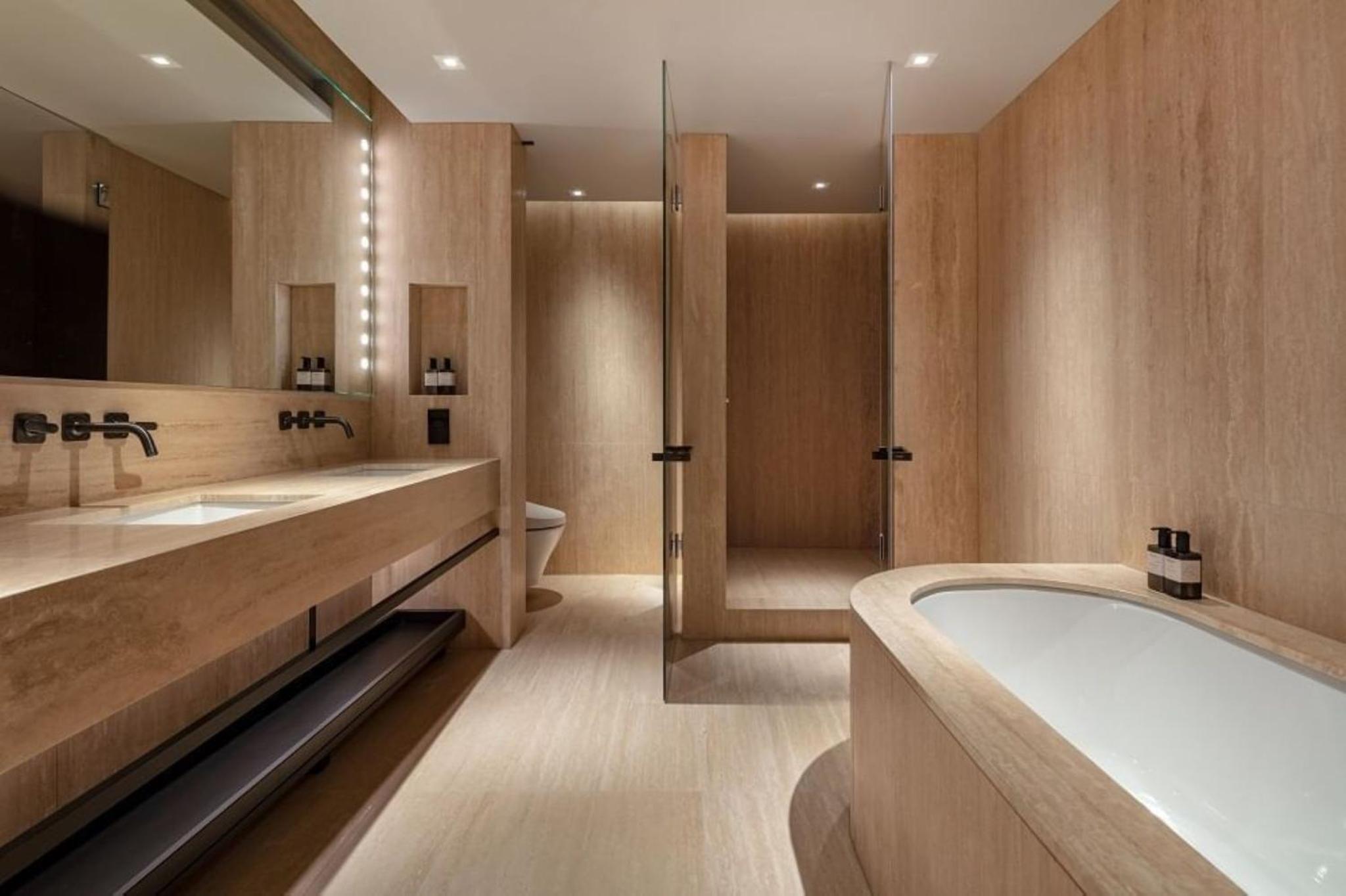 Signature Suite