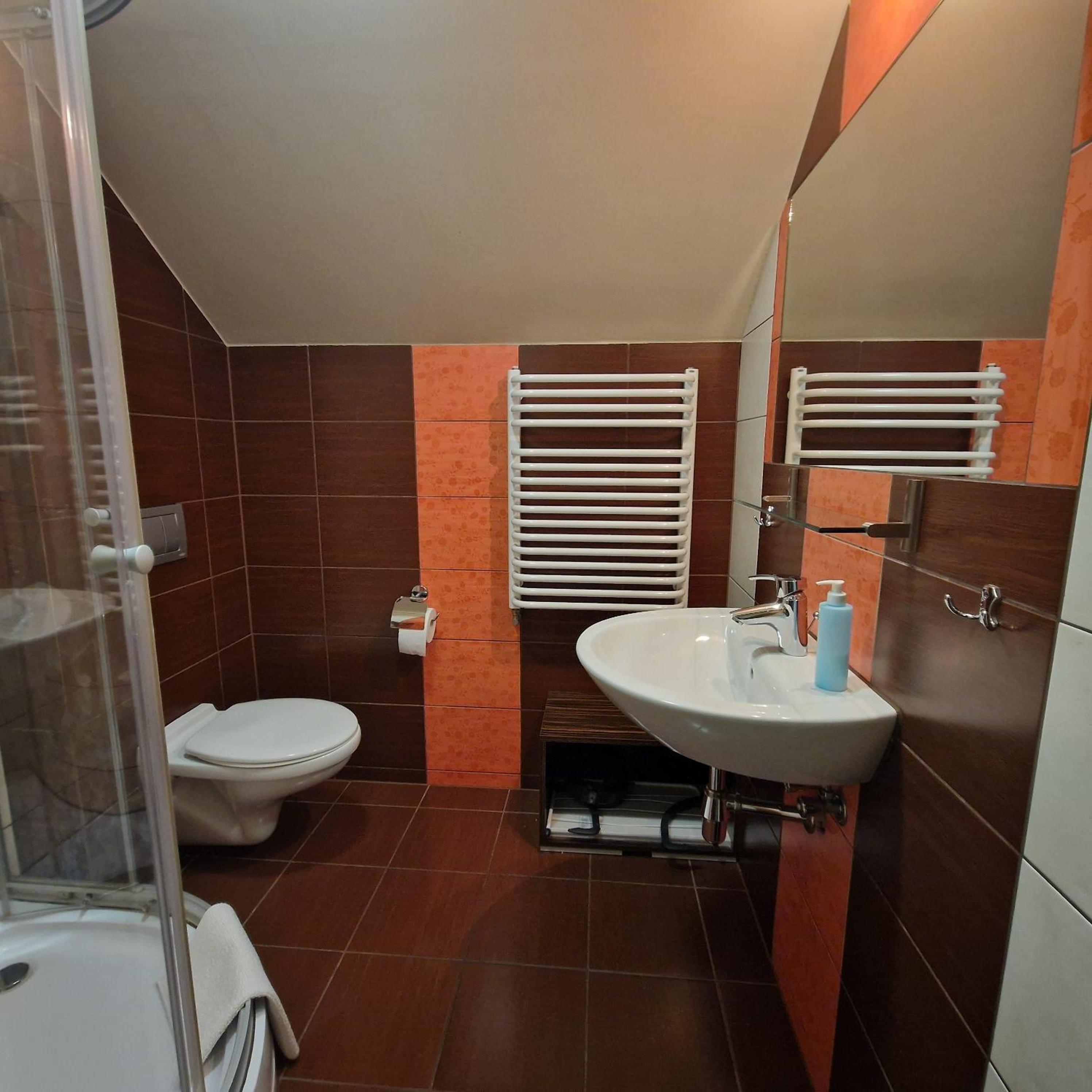 Double Room with Private Bathroom photo 1