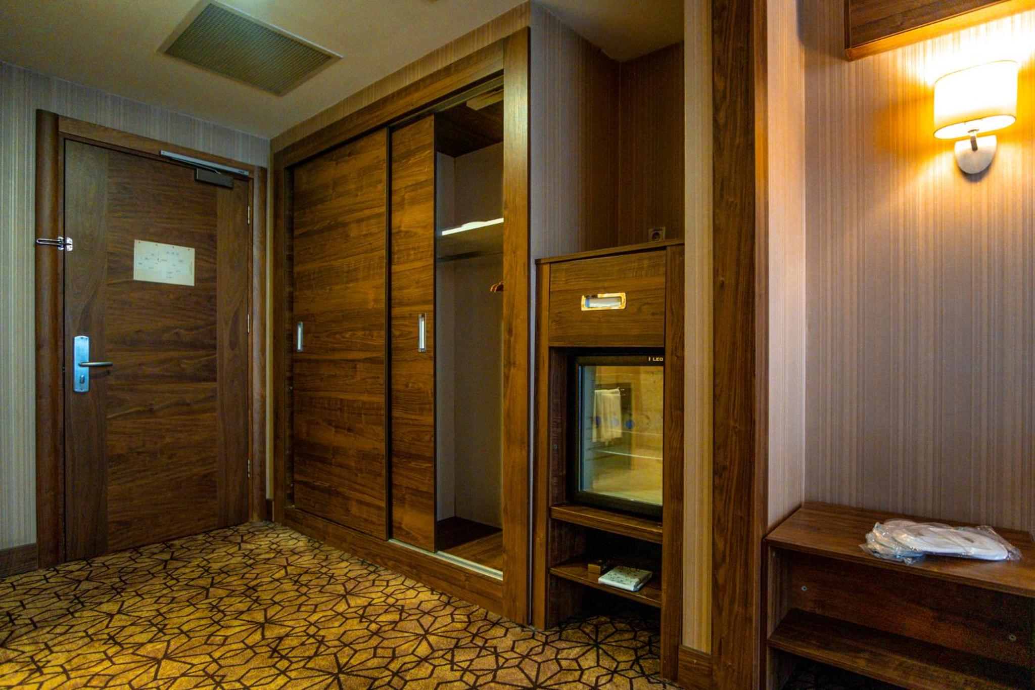 Deluxe Single Room