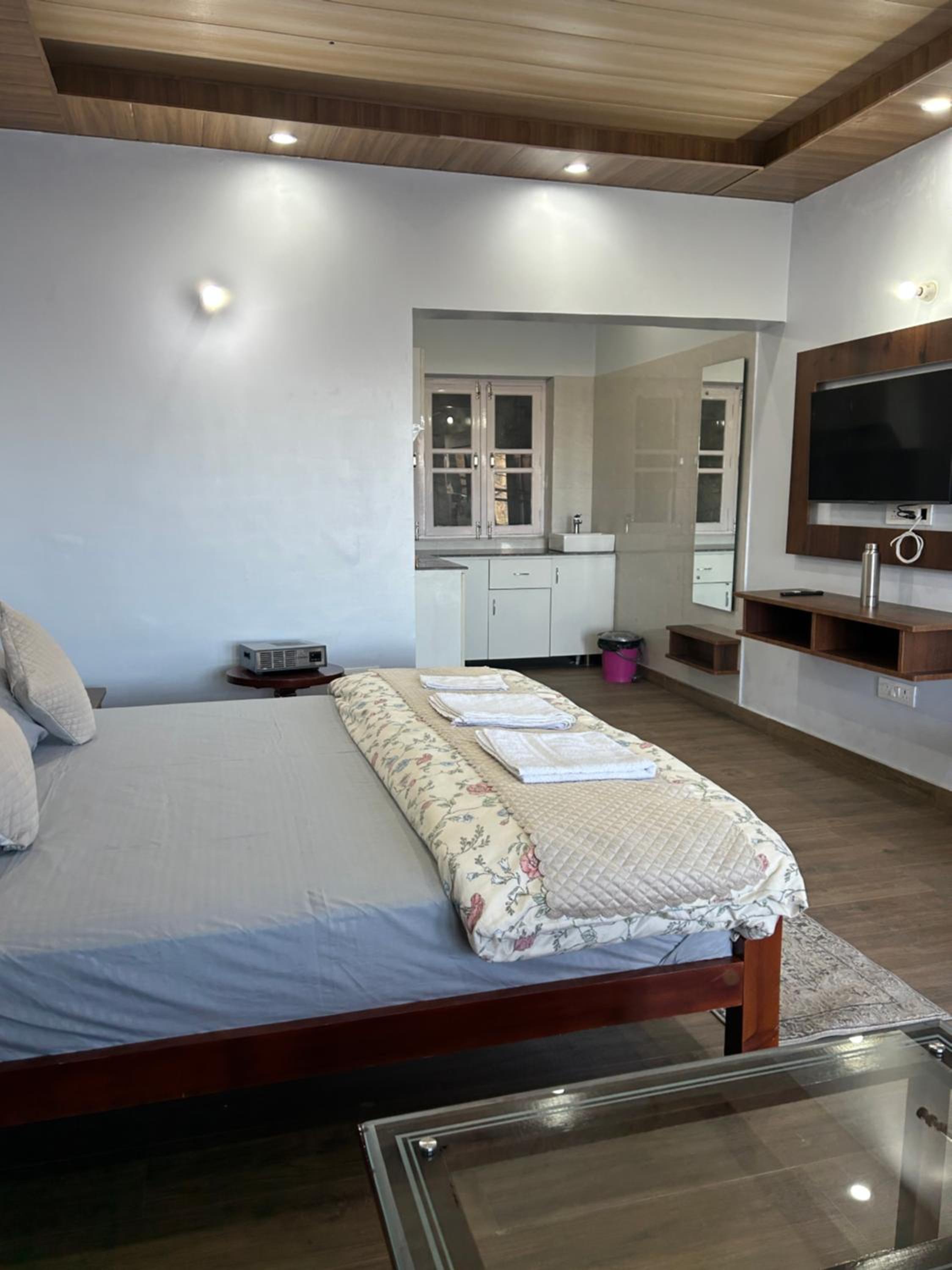 Deluxe Double or Twin Room with Mountain View photo 3