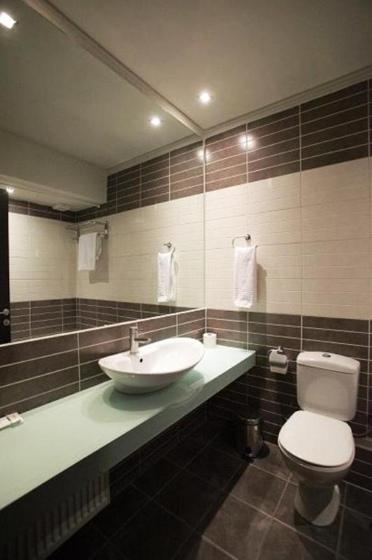 Superior Double or Twin Room - Photo 8