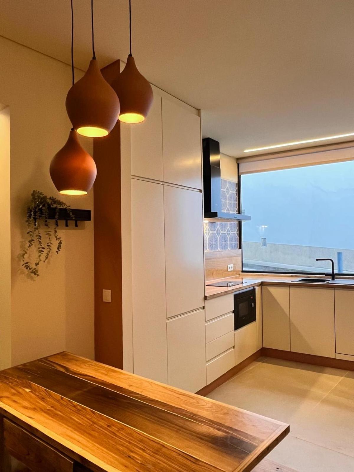 Two-Bedroom Deluxe Apartment - Photo 4