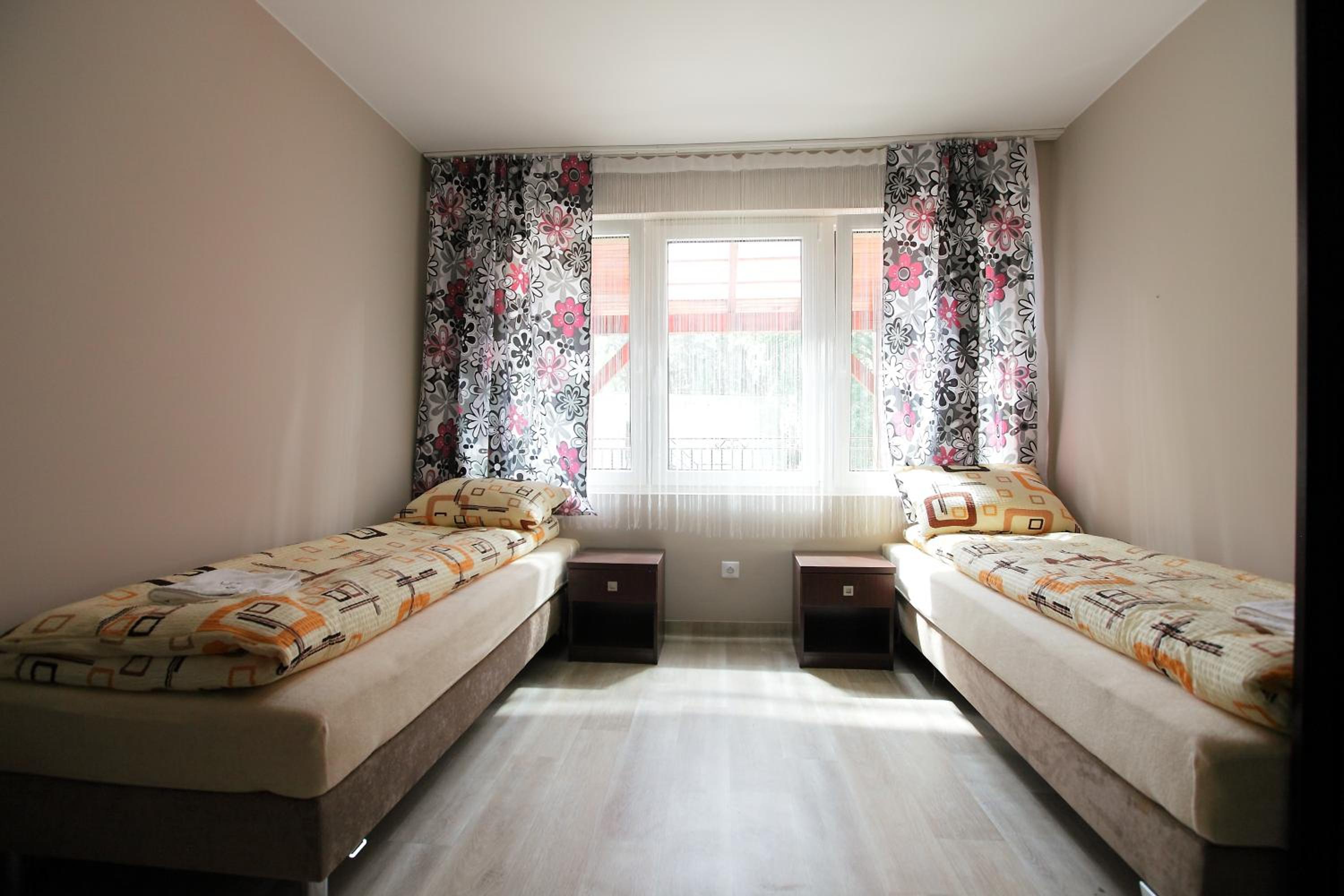 Apartment - Photo 4