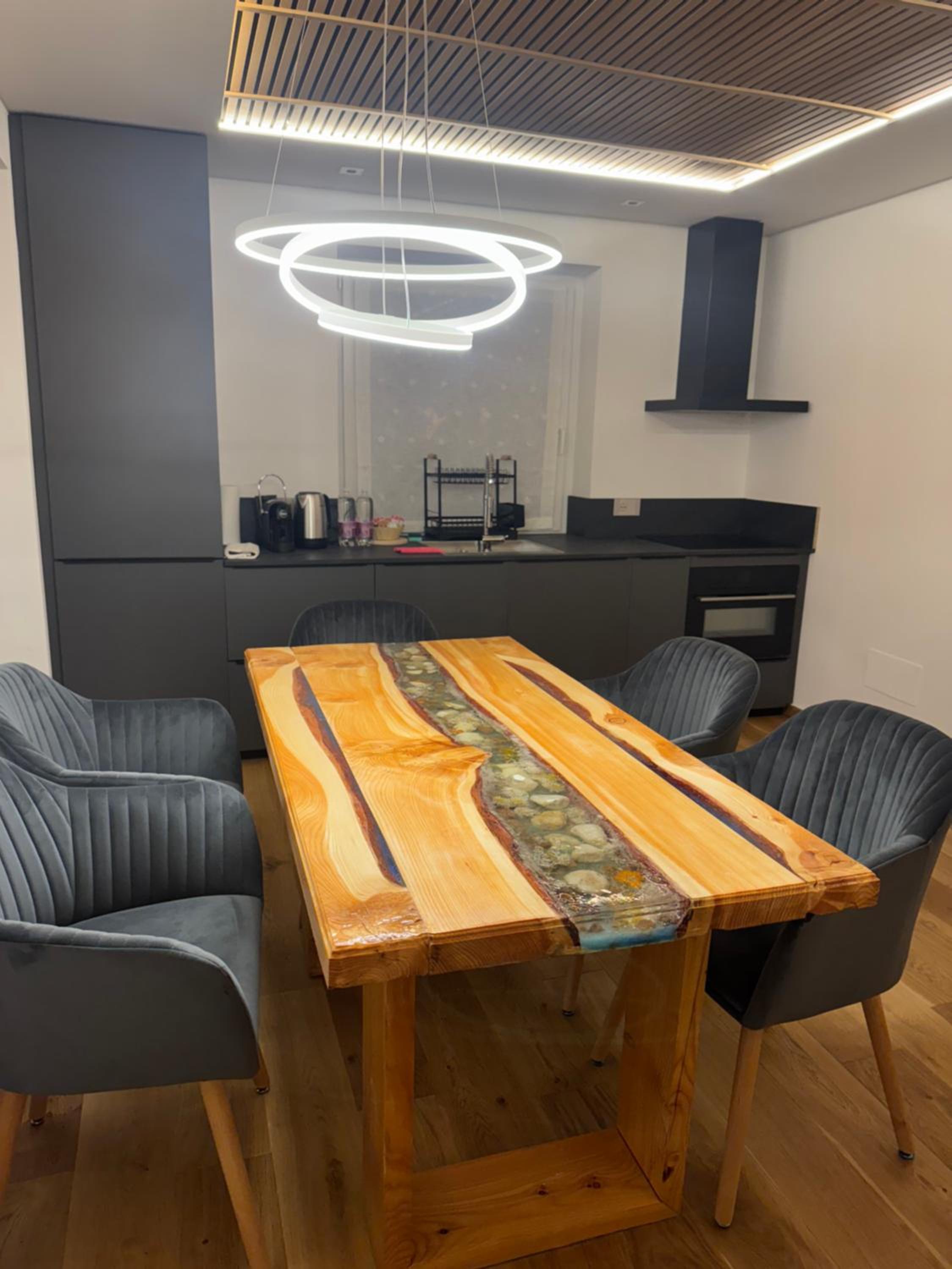 Two-Bedroom Deluxe Apartment with Balcony