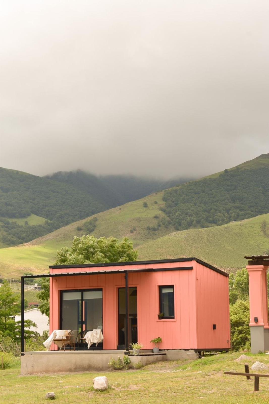 Apartment with Mountain View photo 2