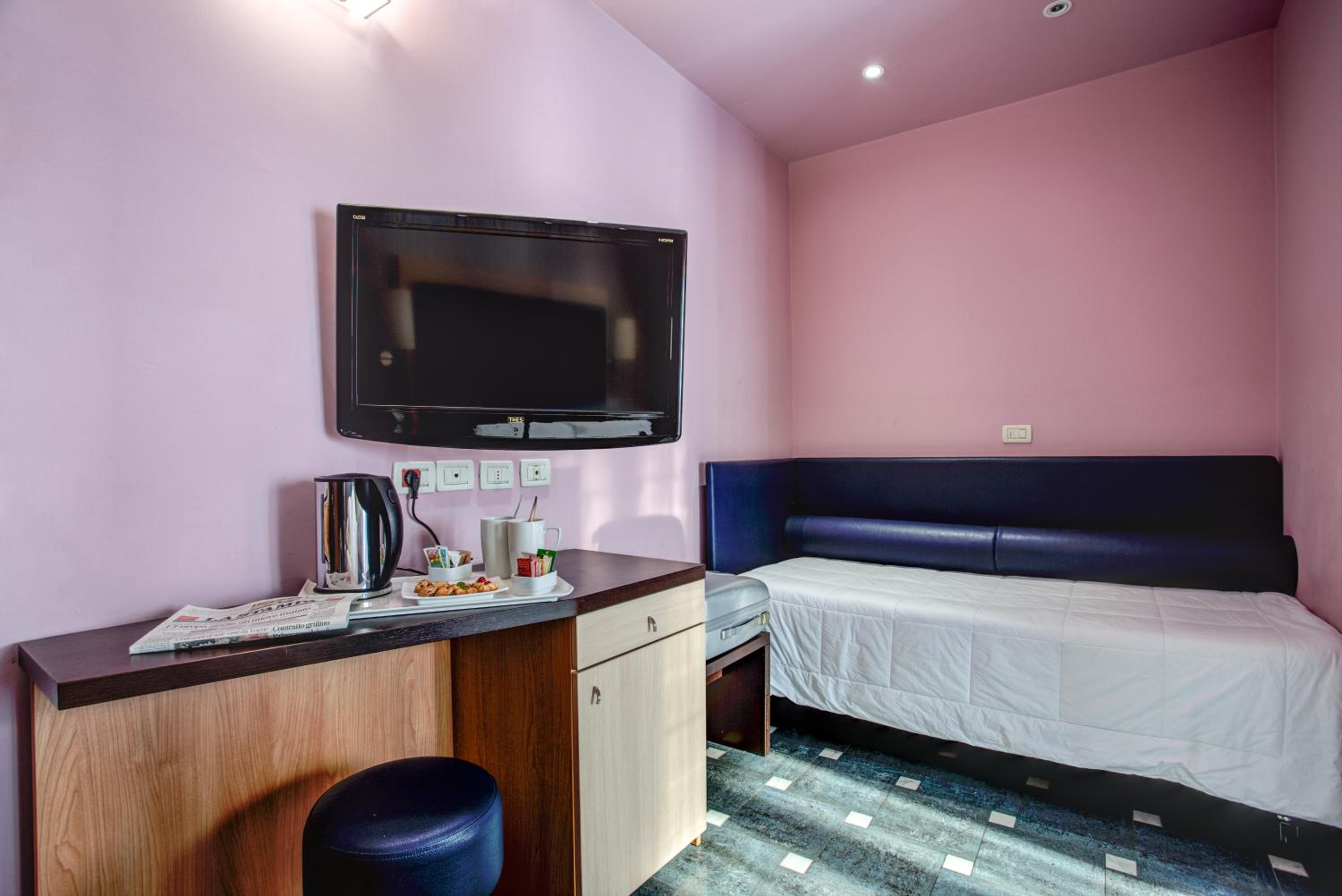 Superior Quadruple Room with Balcony  - Photo 6