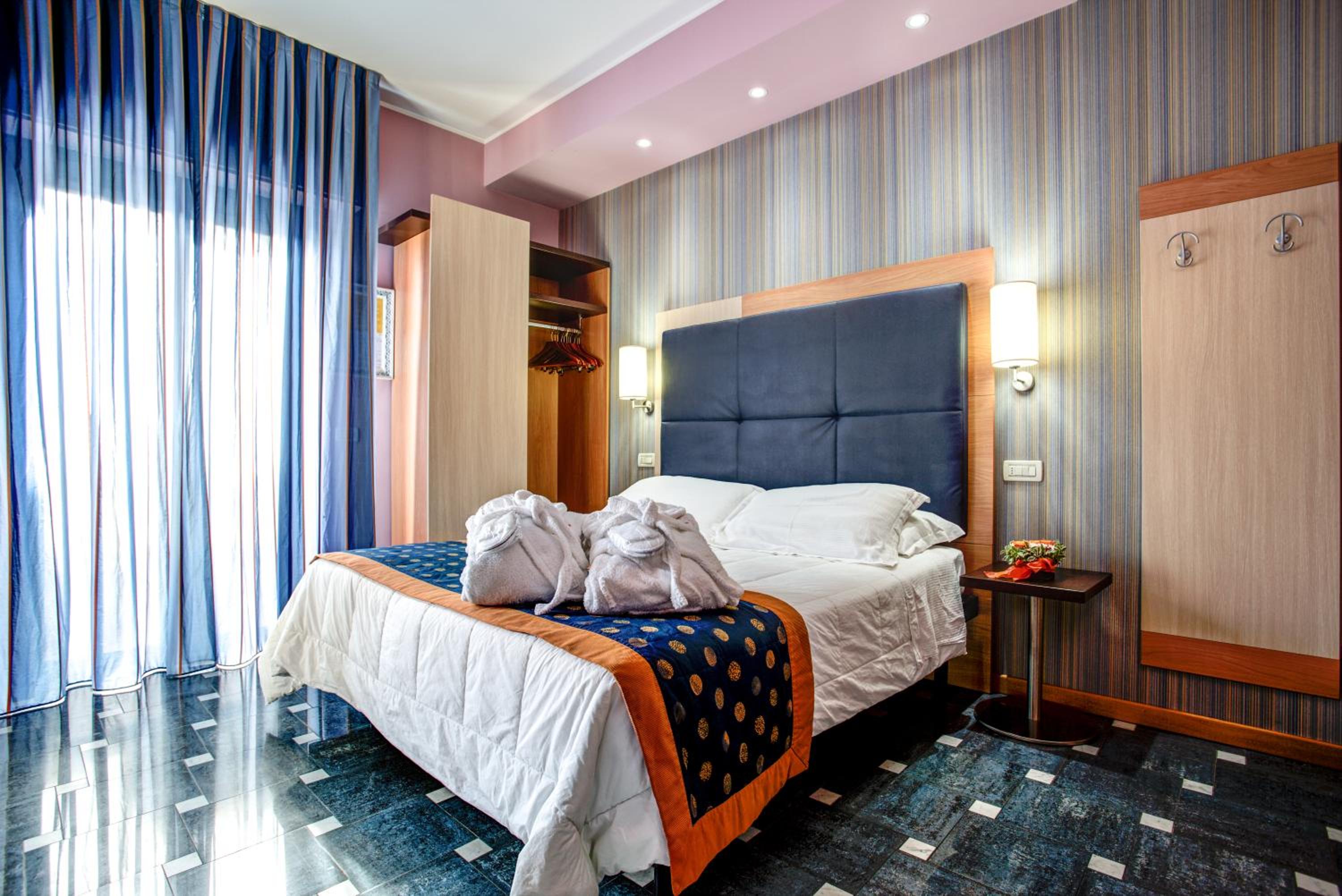 Superior Double Room - Photo 1