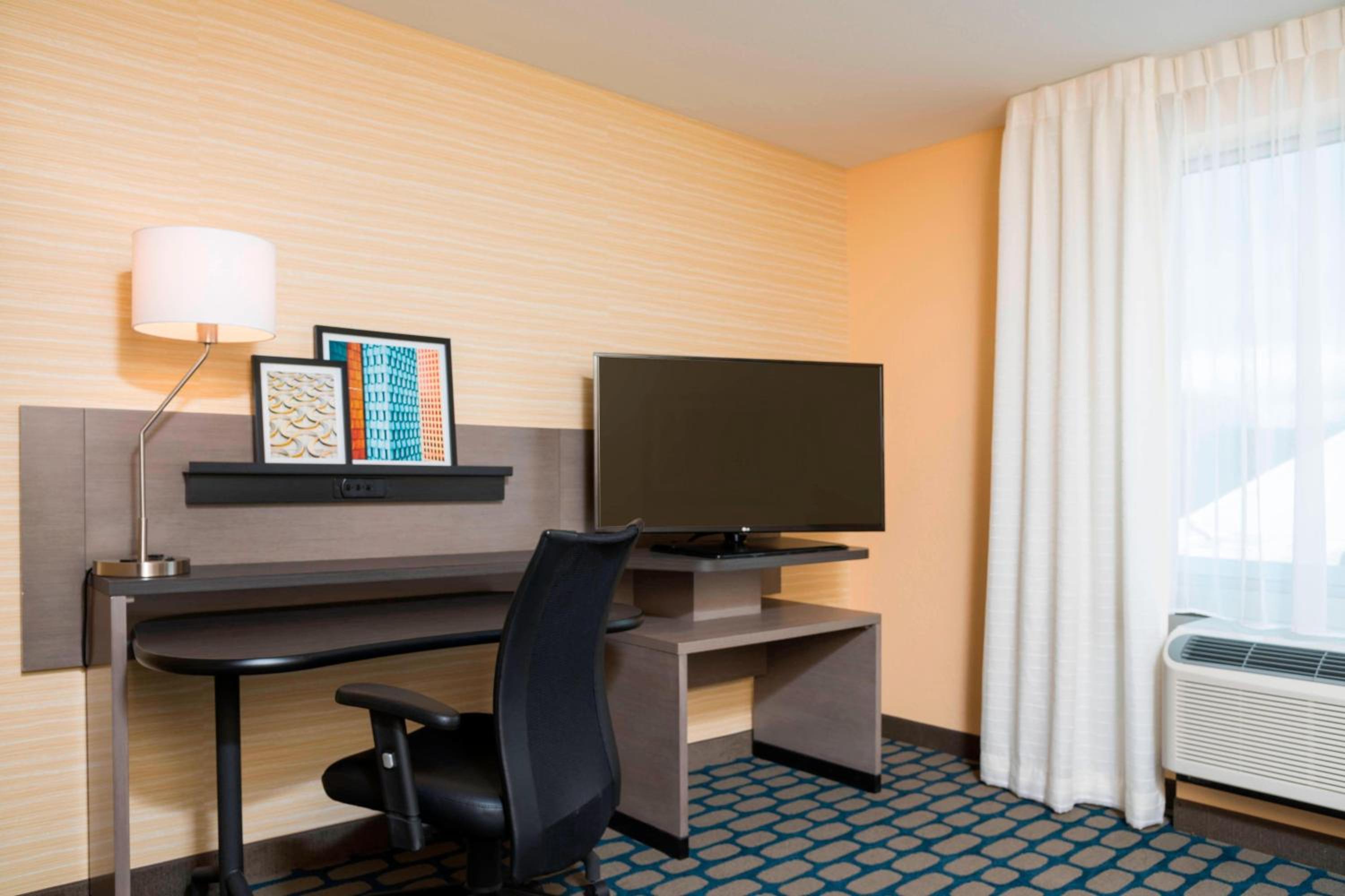 King Suite with Roll-In Shower - Mobility Accessible photo 3