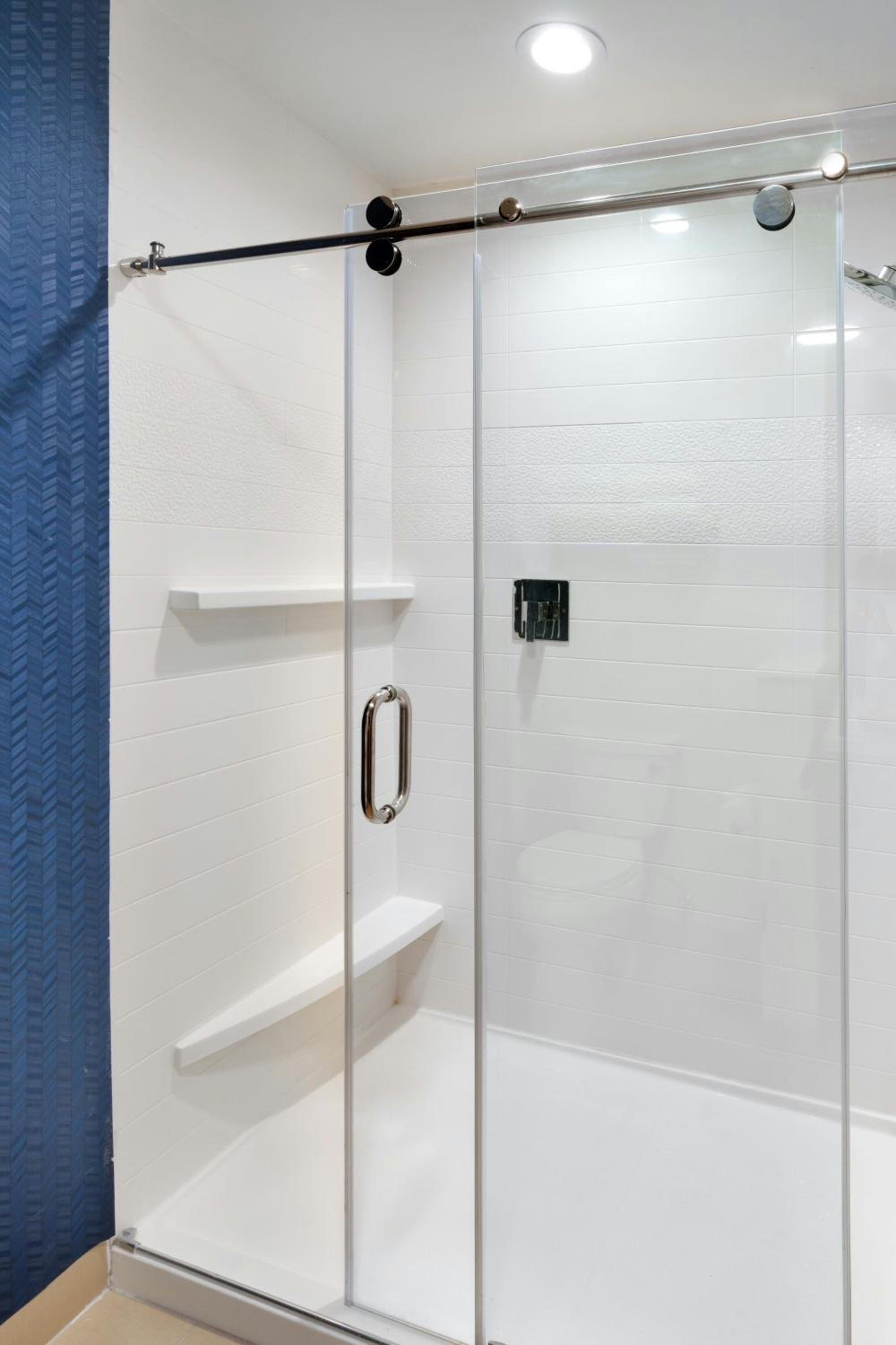 King Room with Roll-in Shower - Mobility and Hearing Accessible photo 3