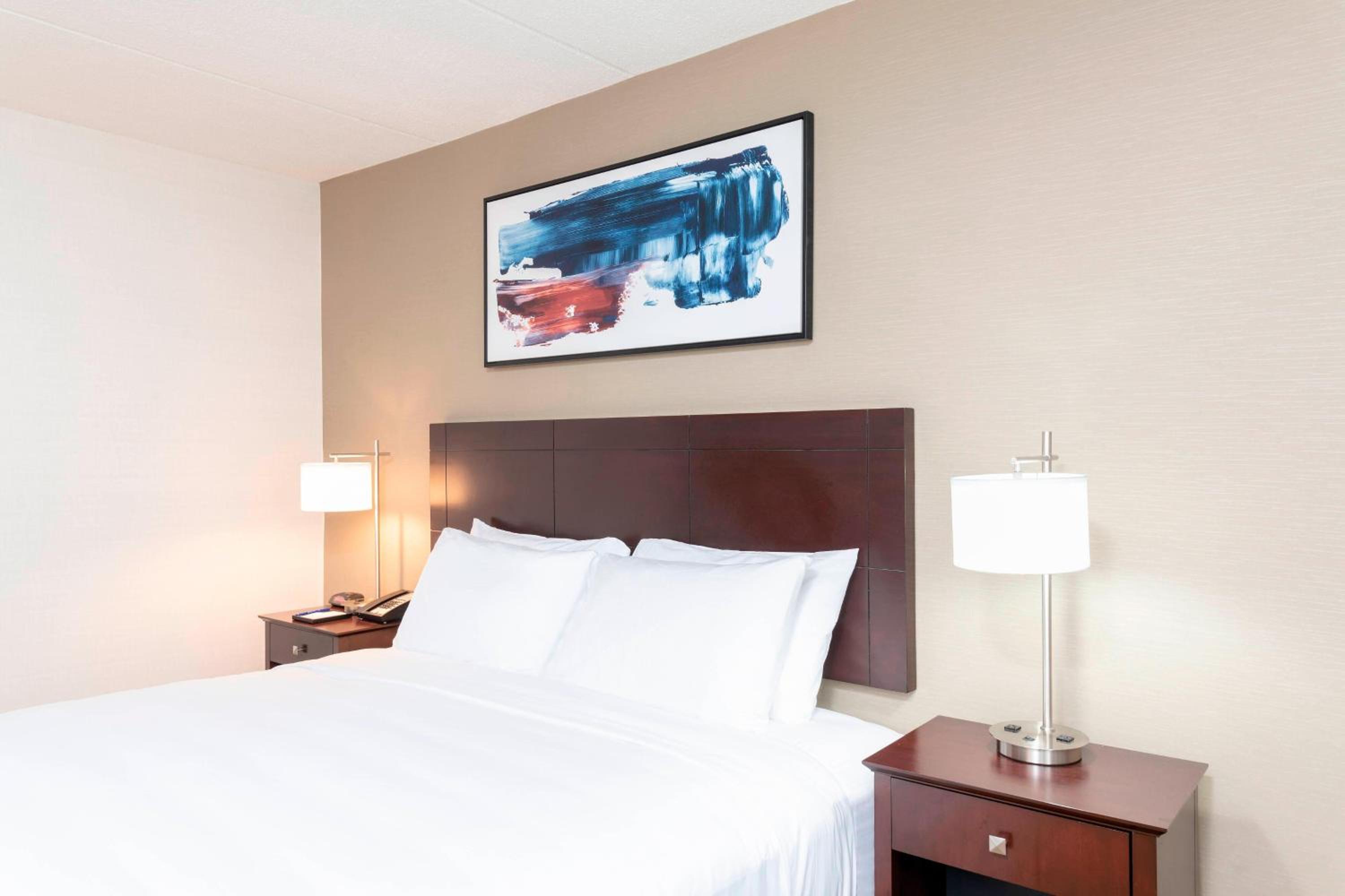 Delta Hotels by Marriott Kalamazoo Conference Center, Photo 2