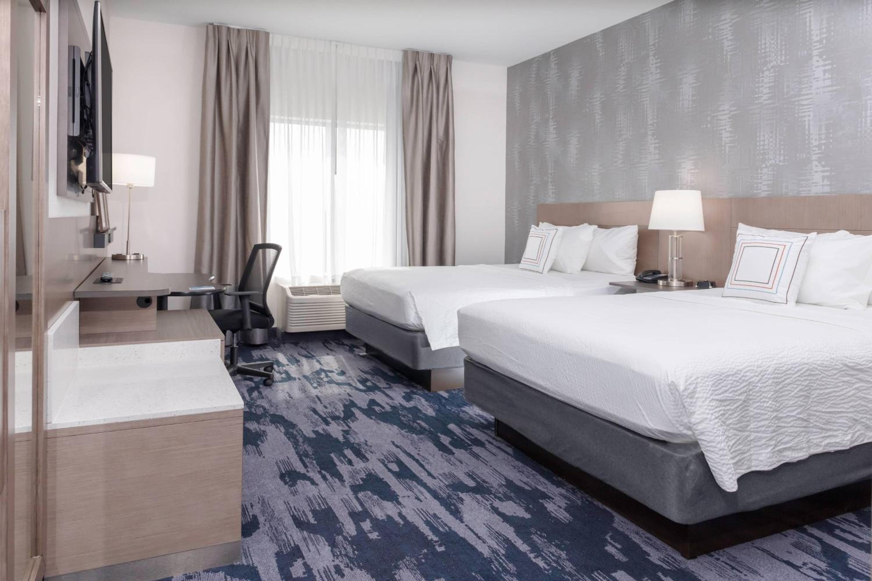 Queen Room with Two Queen Beds - Hearing Accessible - Photo 1