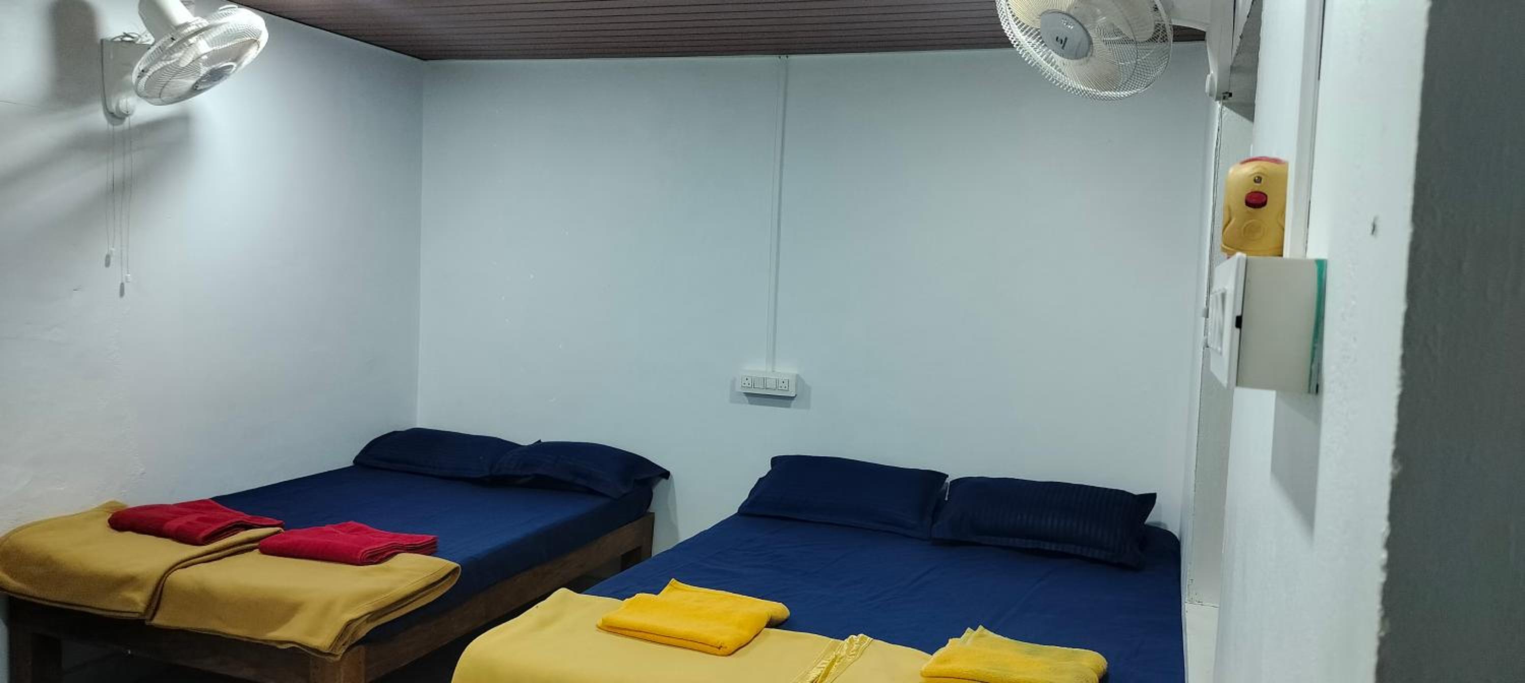 6-Bed Mixed Dormitory Room