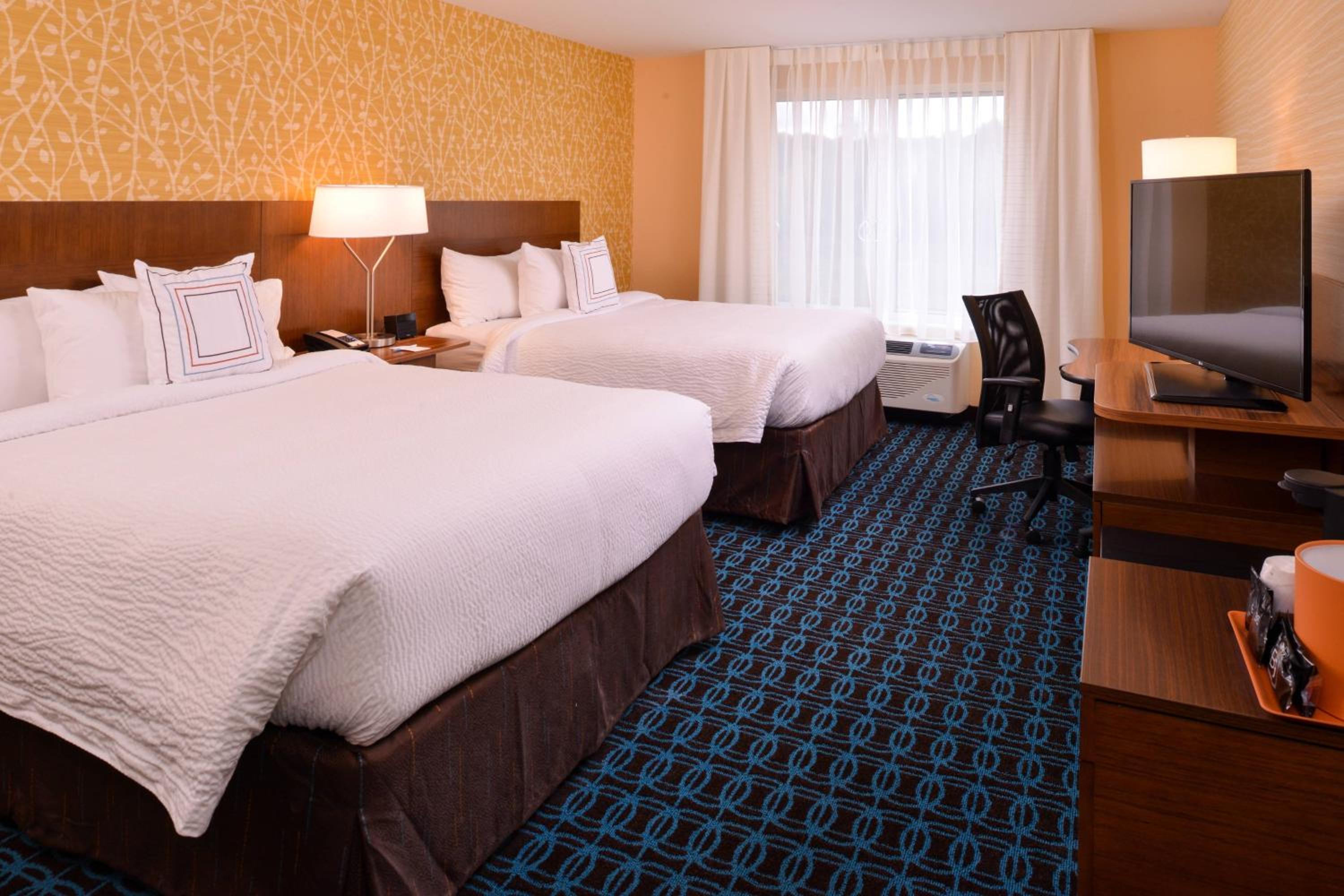 Queen Room with Two Queen Beds - Hearing Accessible photo 1
