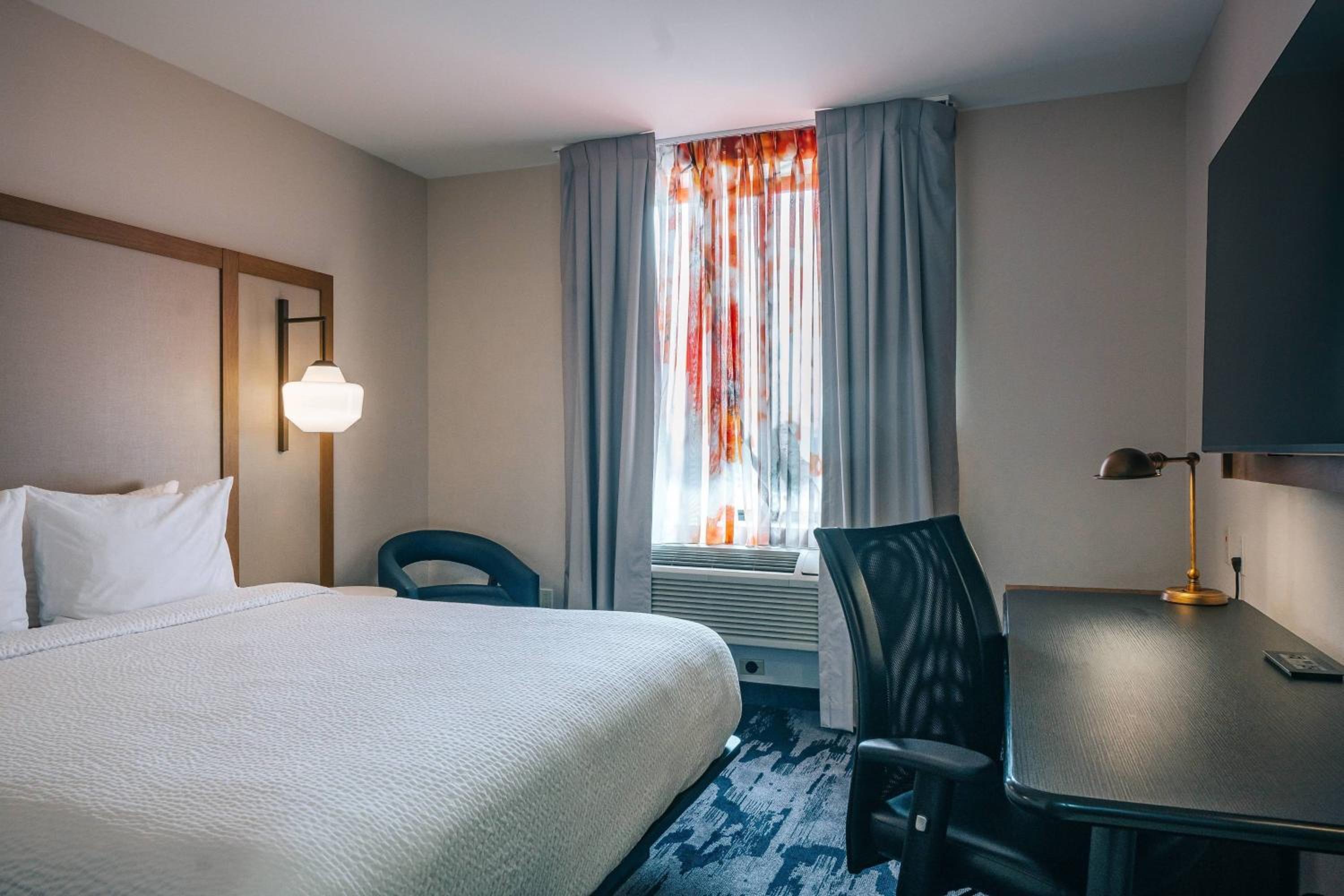 King Room - Hearing Accessible - Photo 1