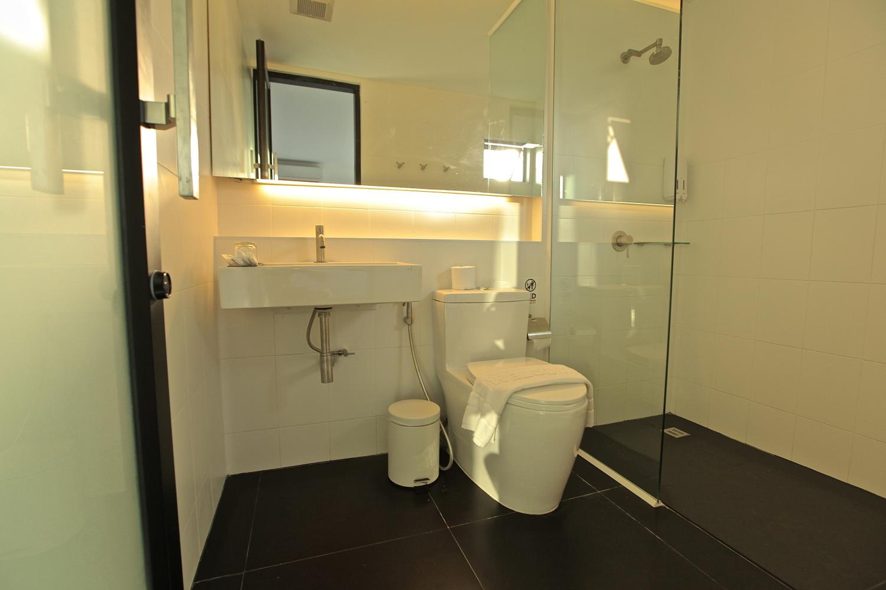 Standard Double Room - Photo 2