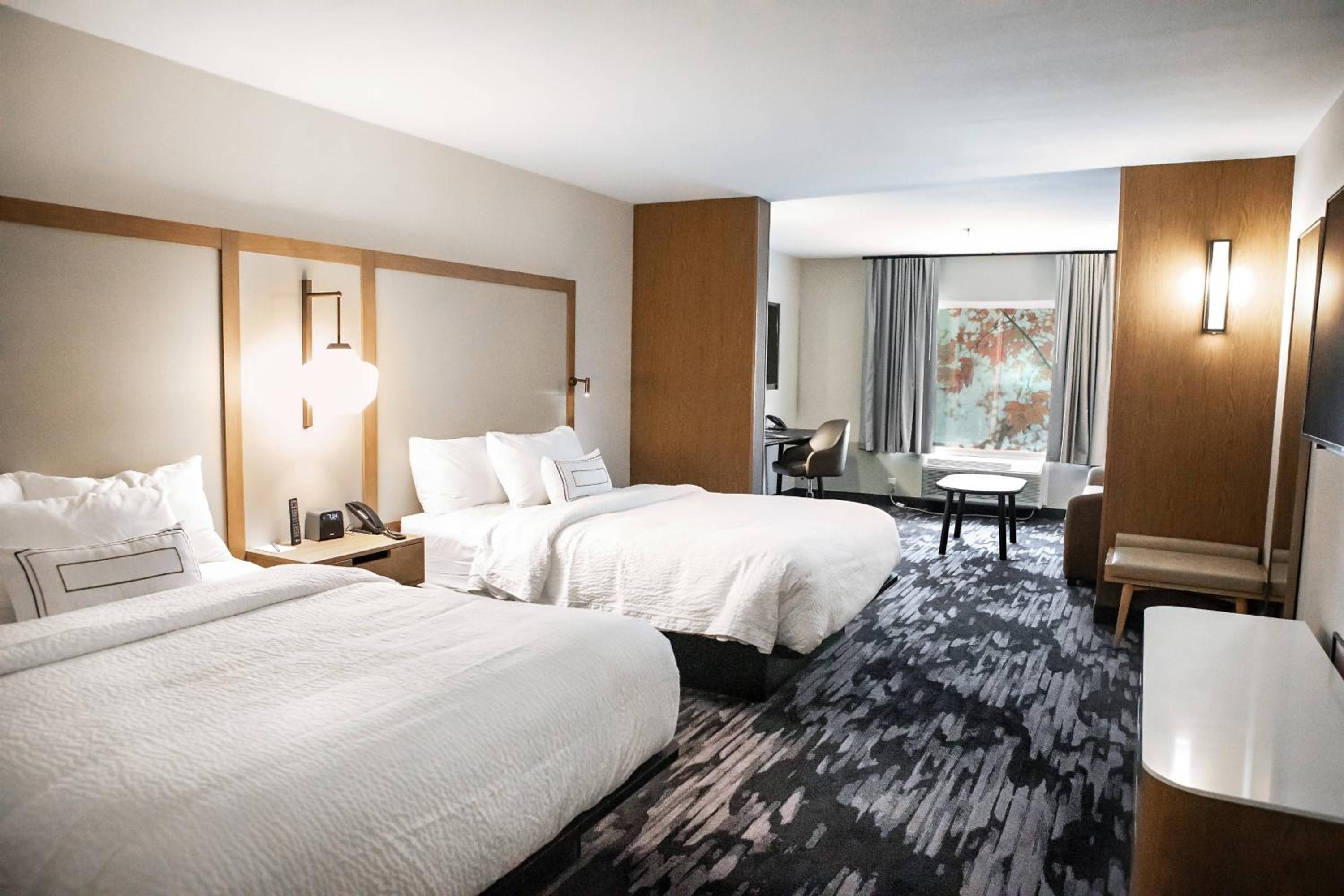 King Studio with Sofa Bed and Roll-In Shower - Mobility and Hearing Accessible - Photo 1