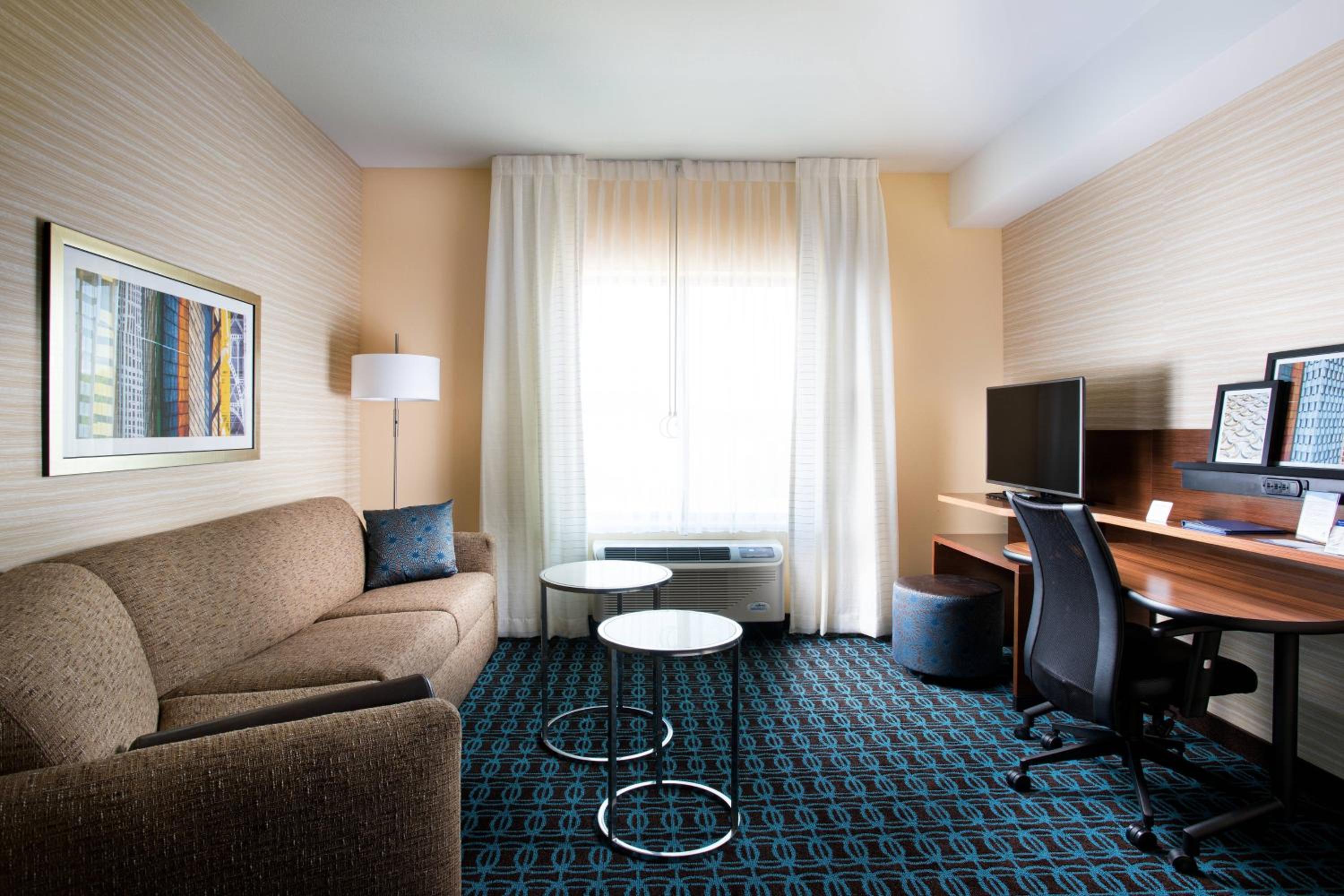King Suite with Sofa Bed - Hearing Accessible