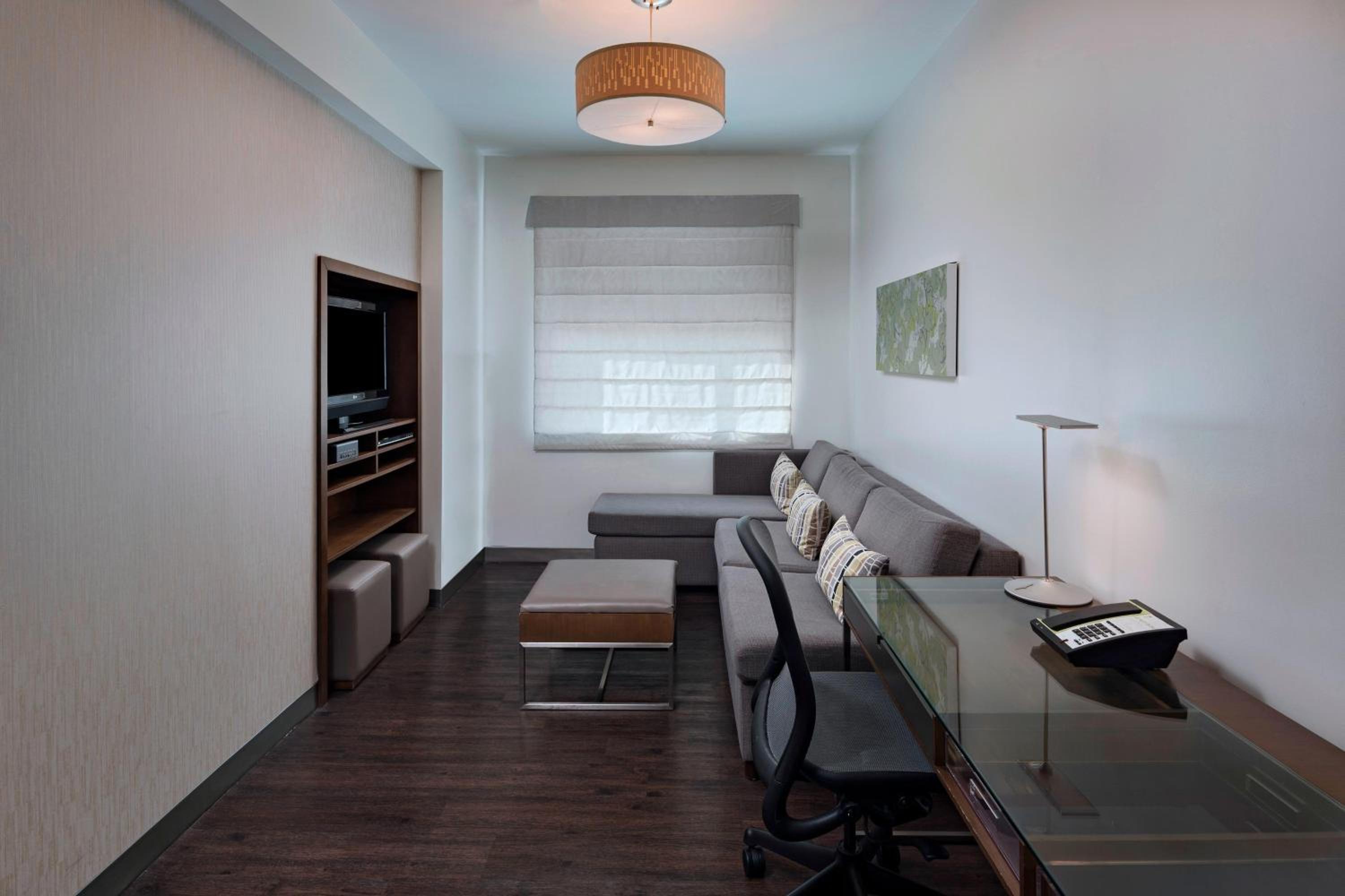 One-Bedroom King Suite with Sofa Bed and Roll-in Shower - Mobility and Hearing Accessible - Photo 2