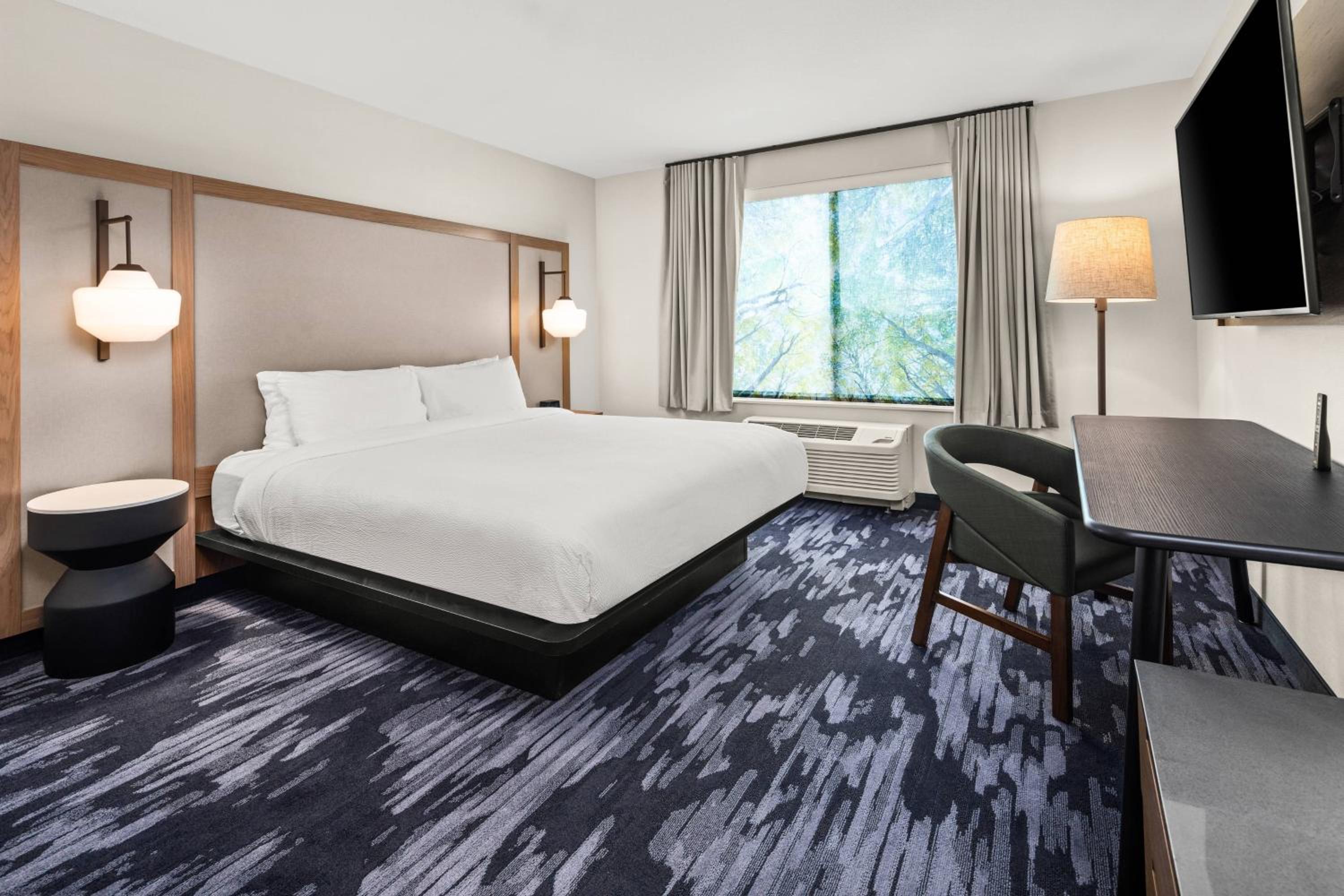King Room - Hearing Accessible - Photo 1
