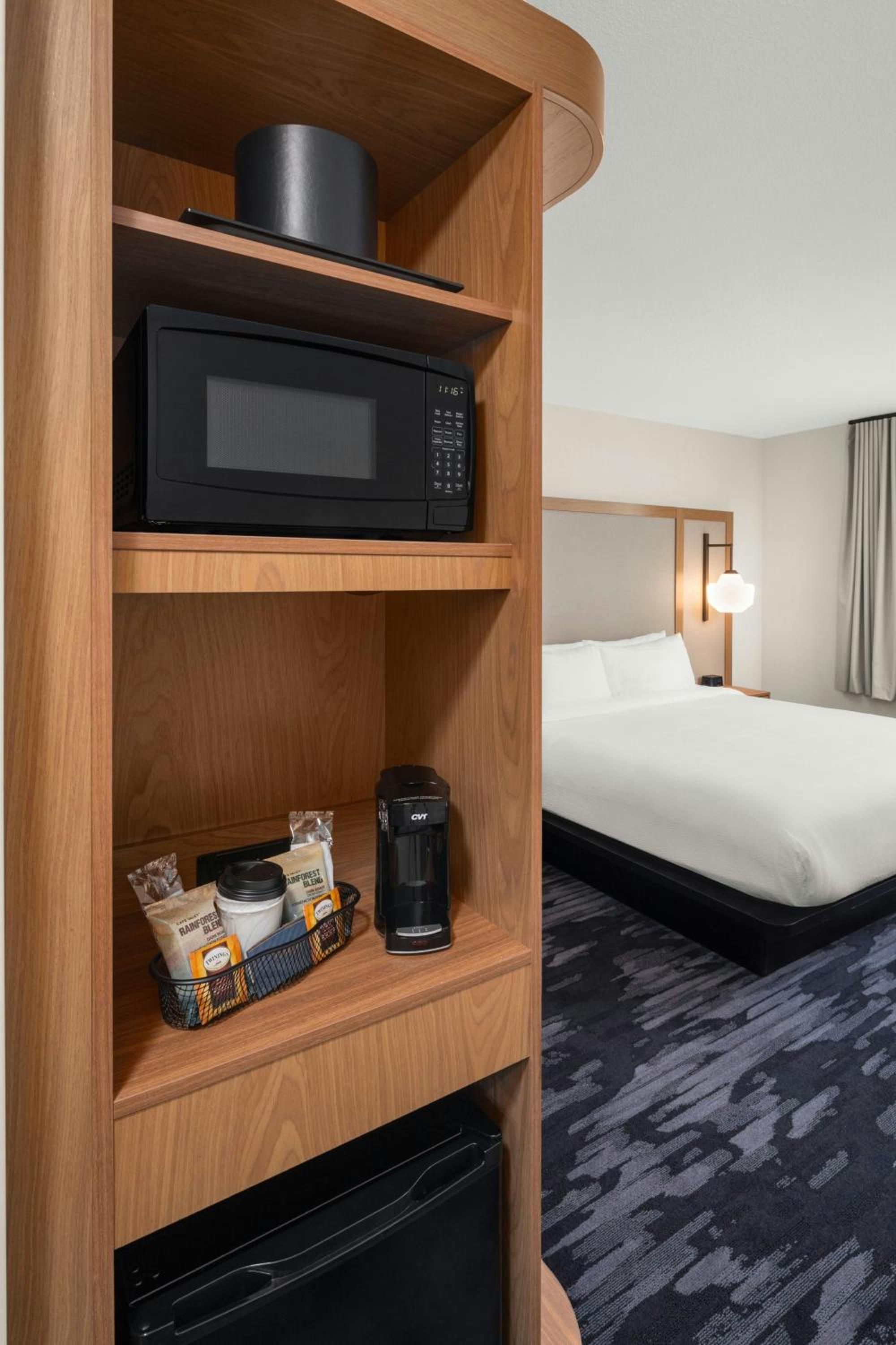 King Room - Hearing Accessible - Photo 5