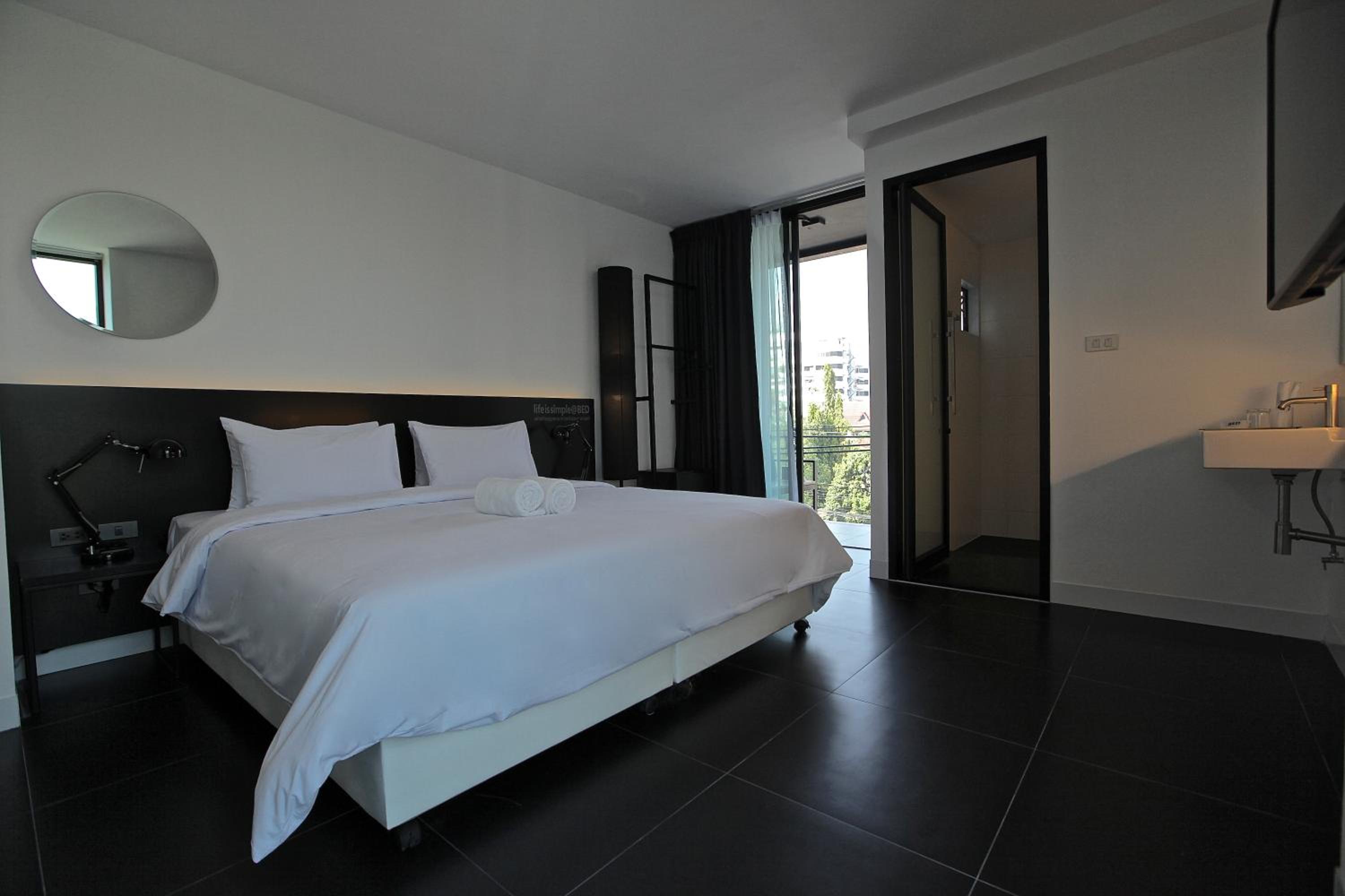Standard Double Room - Photo 15