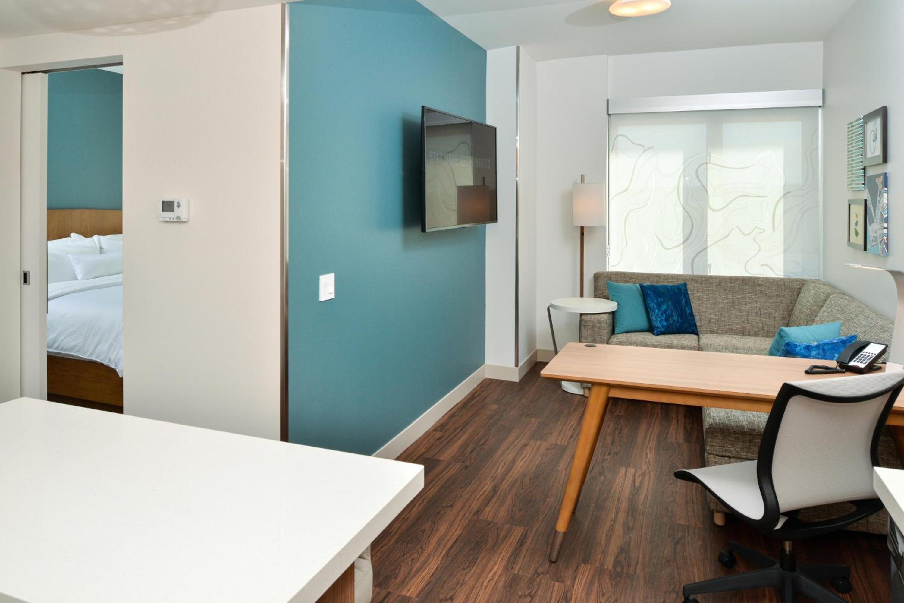 One-Bedroom King Suite with Sofa Bed and Transfer Shower - Mobility/Hearing Accessible