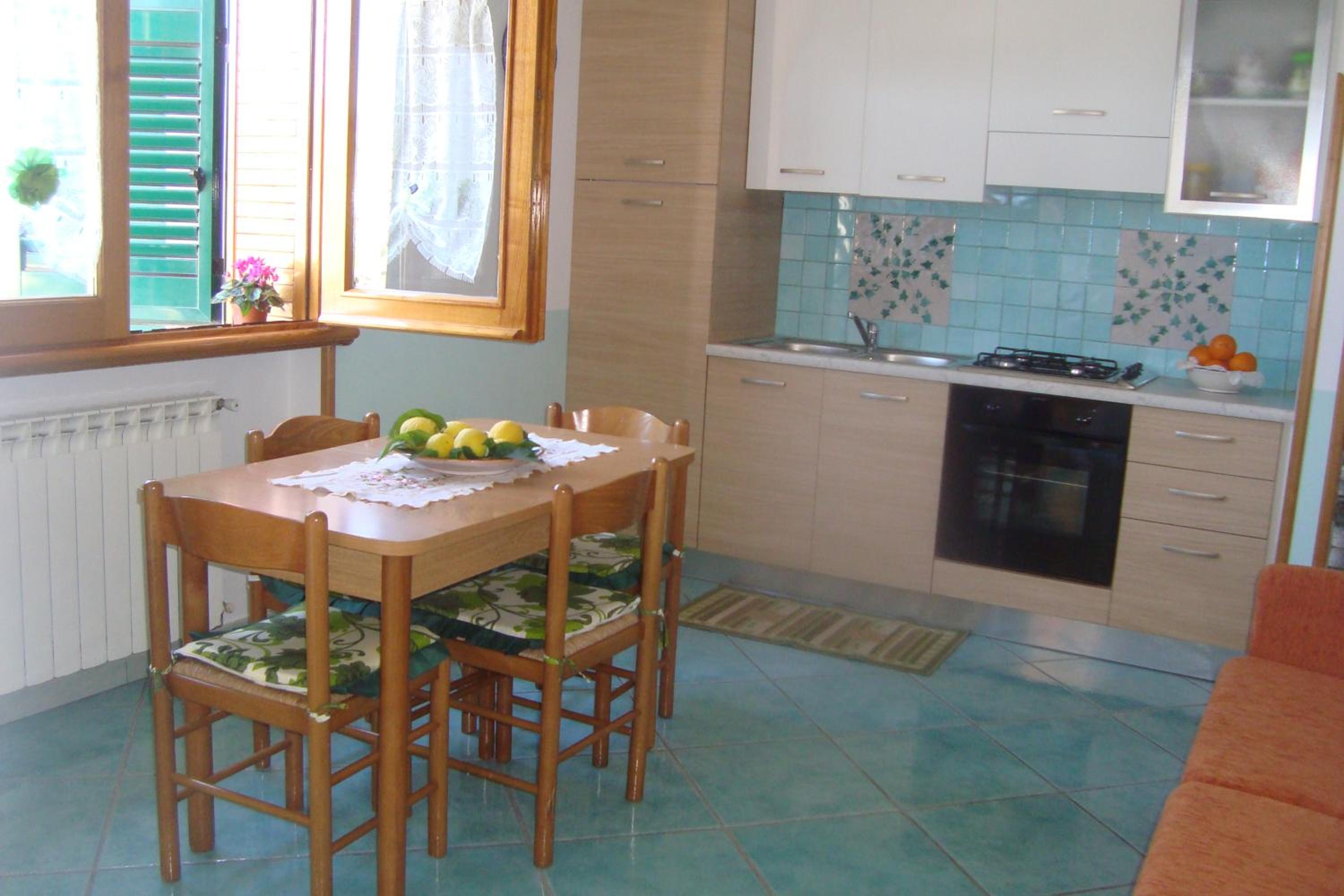 Studio Apartment - Photo 11