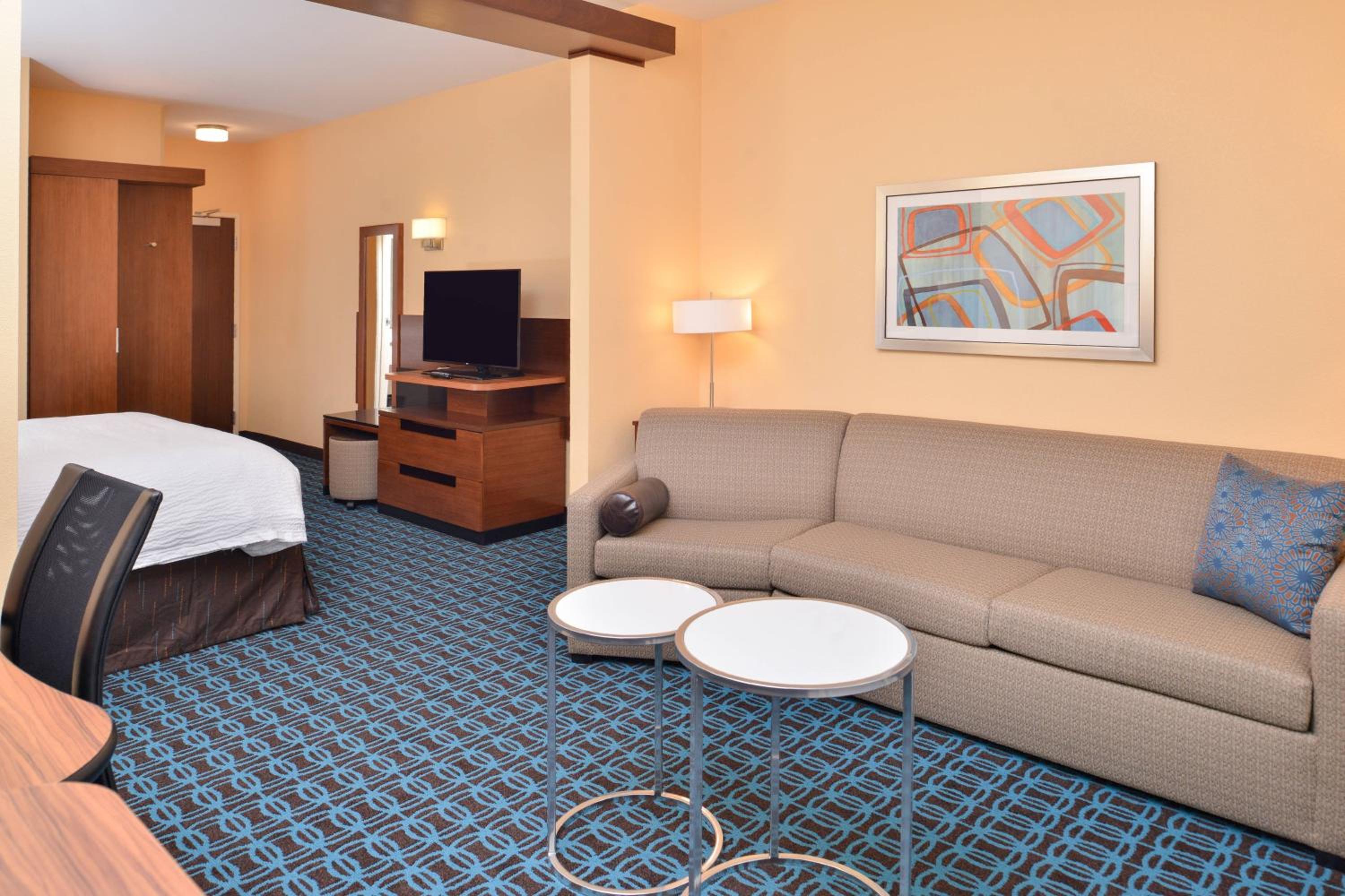 King Studio with Sofa Bed and Roll-in Shower - Mobility and Hearing Accessible